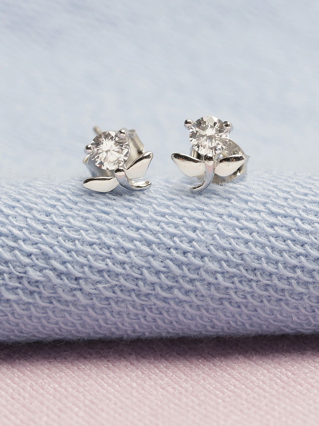 

GIVA 925 Sterling Silver Rhodium Plated Zircon Flower Bud Earrings