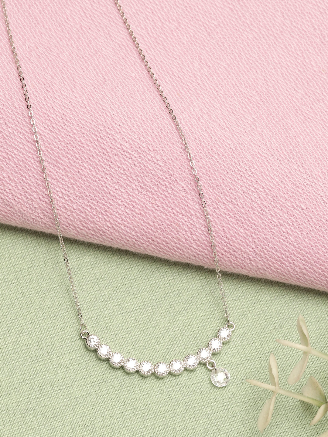 

GIVA 925 Sterling Silver Rhodium Plated Fall Drop Necklace
