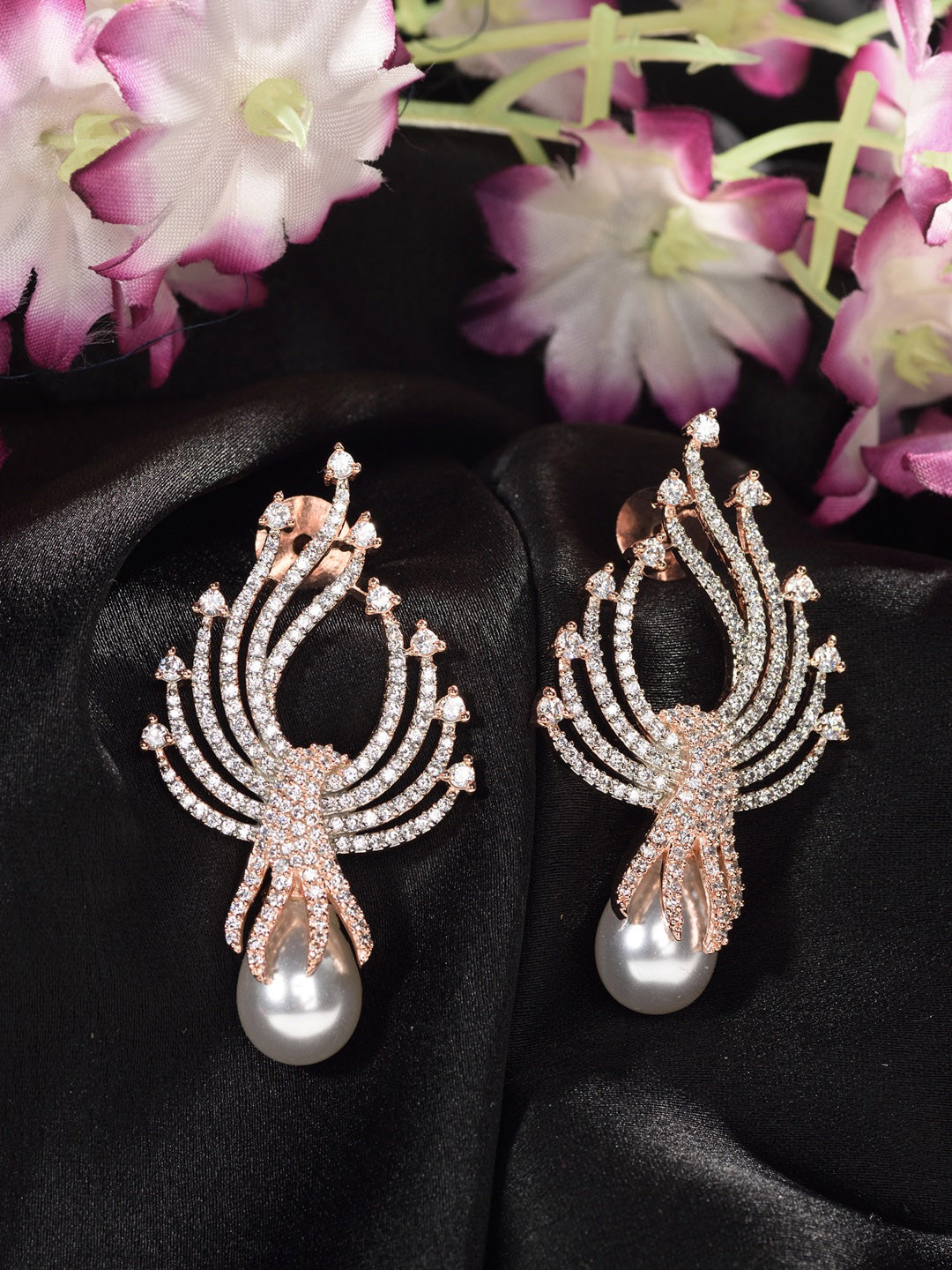 

Saraf RS Jewellery White Contemporary Drop Earrings