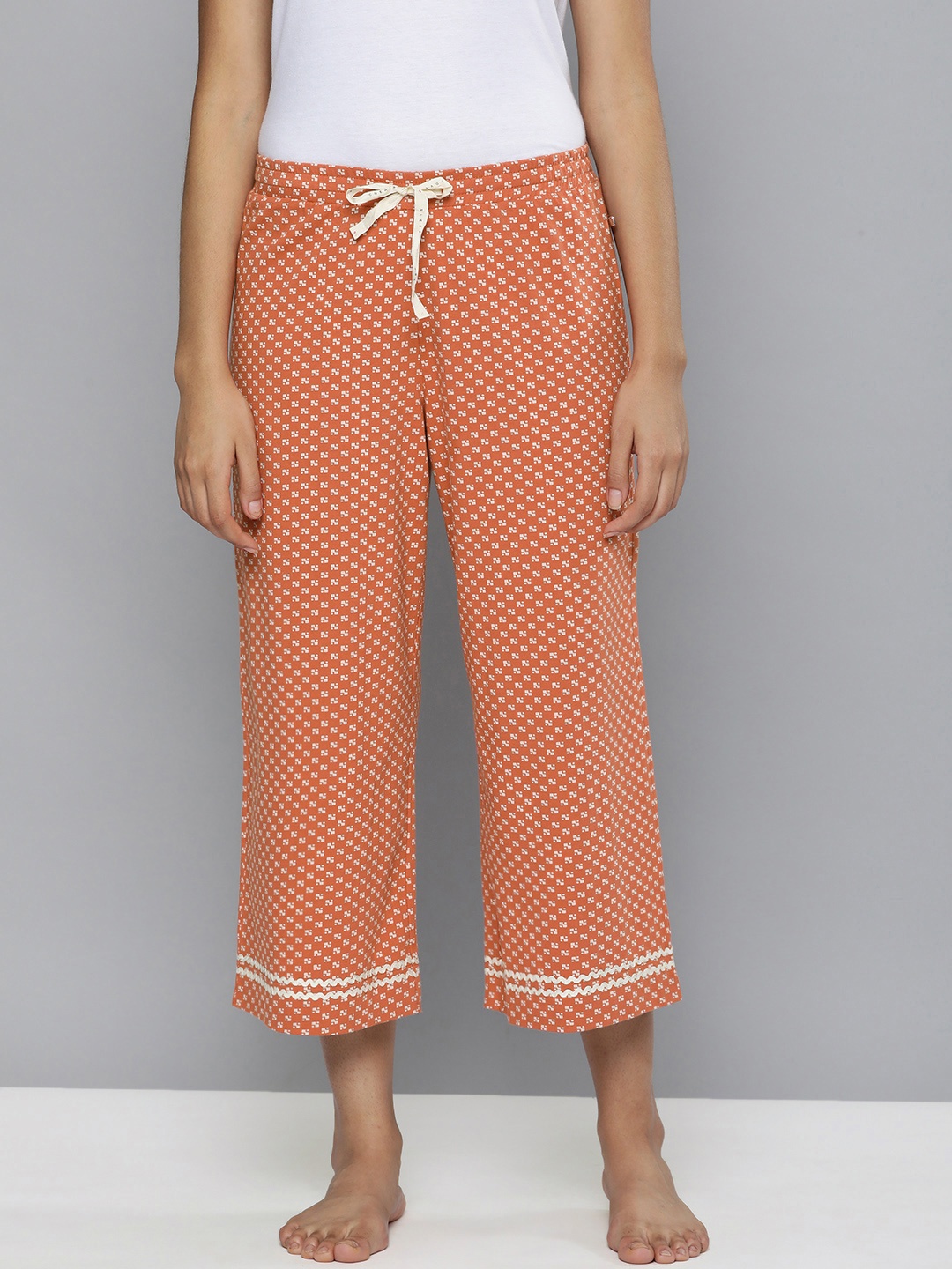 

Chemistry Women Blue Cotton Printed Cropped Wide Legs Lounge Pants, Orange