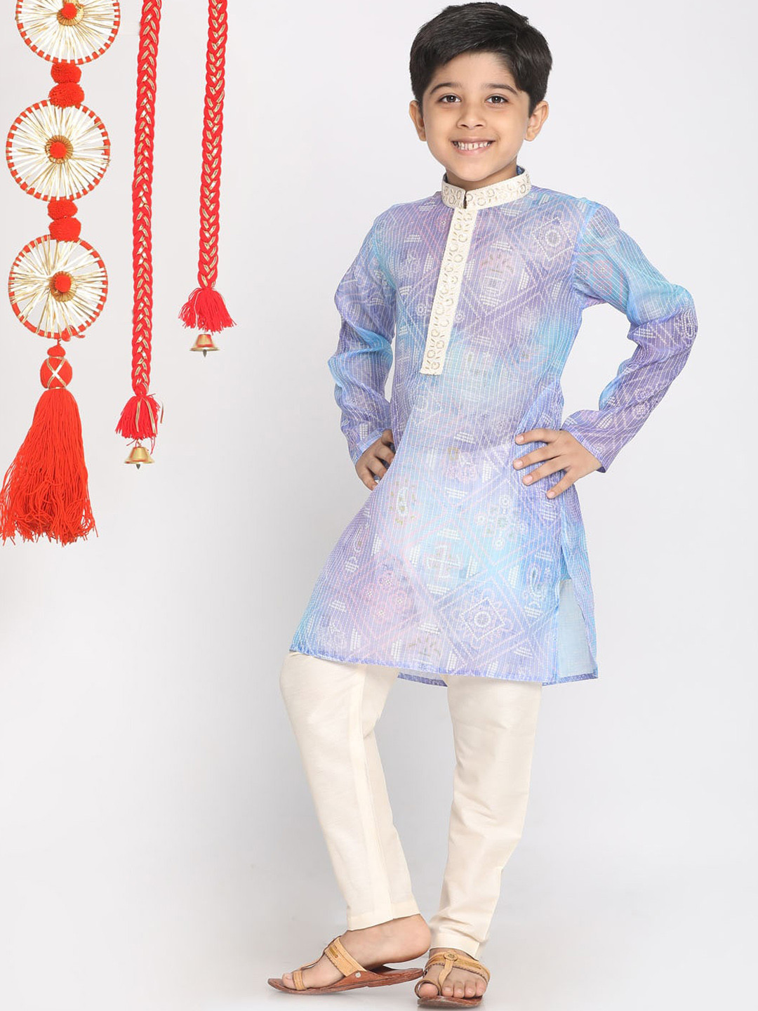 

VASTRAMAY Boys Blue Ethnic Motifs Regular Thread Work Kurta with Pyjamas