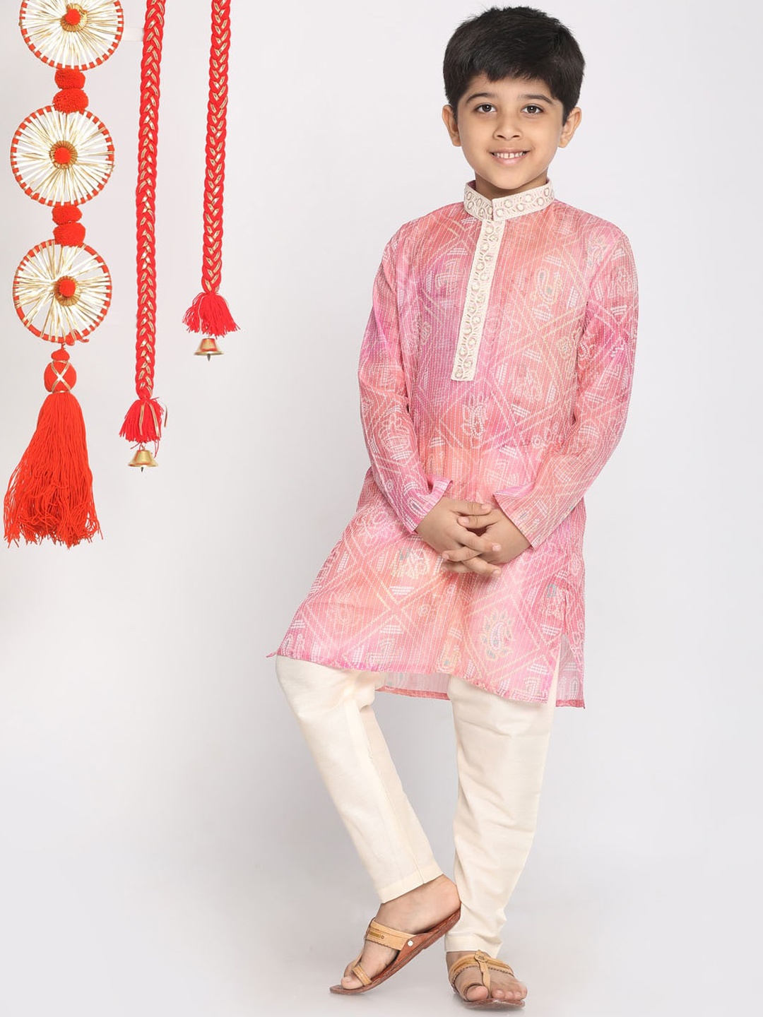 

VASTRAMAY Boys Pink Ethnic Motifs Printed Regular Thread Work Kurti with Pyjamas