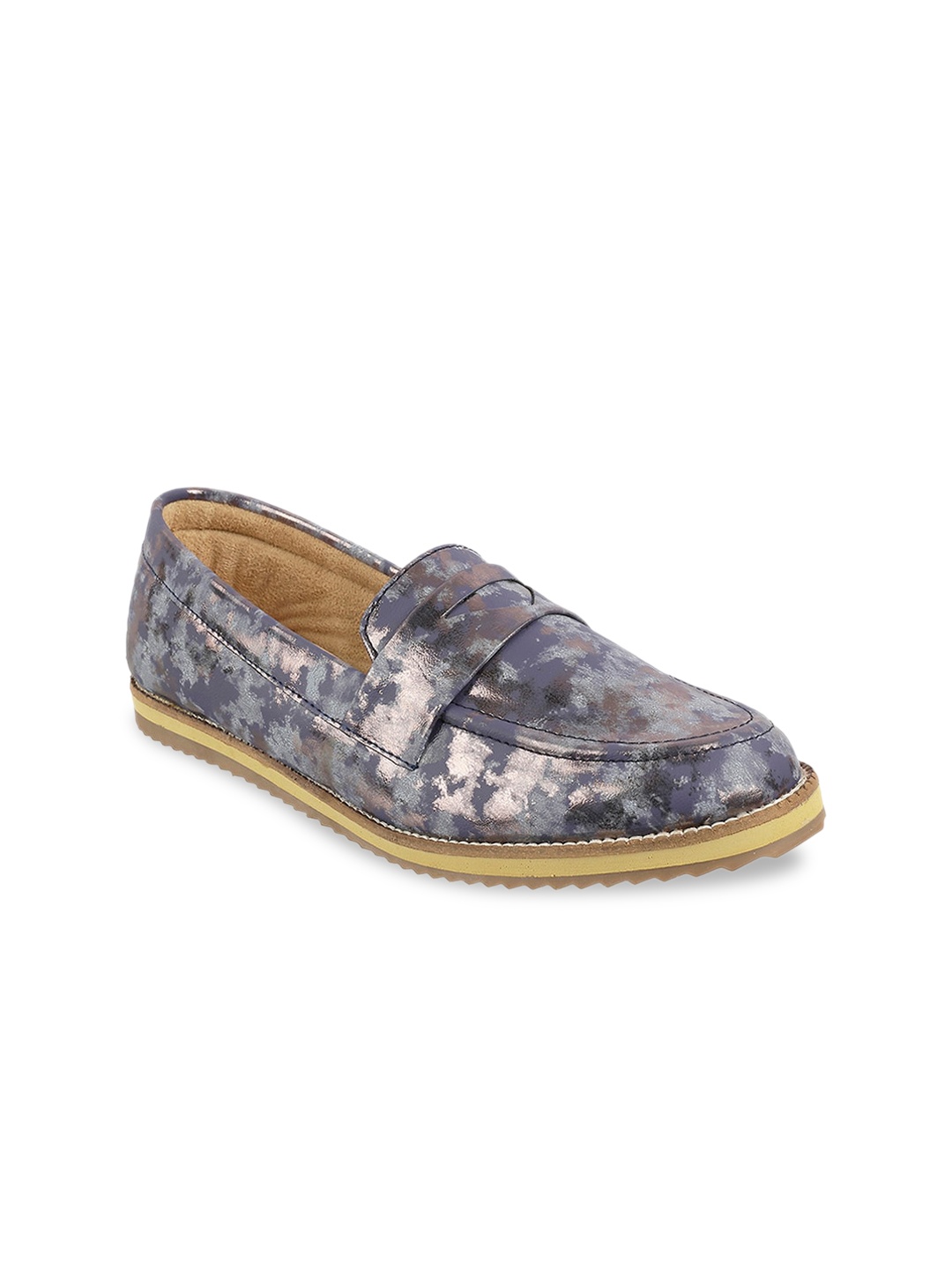 

Wet Blue Women Blue & Gunmetal-Toned Loafers