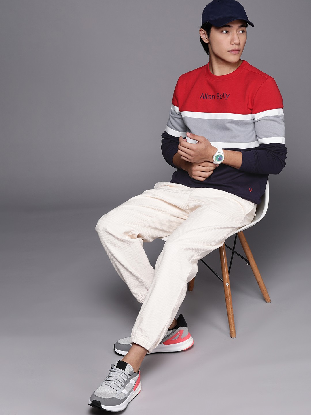 

Allen Solly Sport Men Red & Grey Colourblocked Sweatshirt