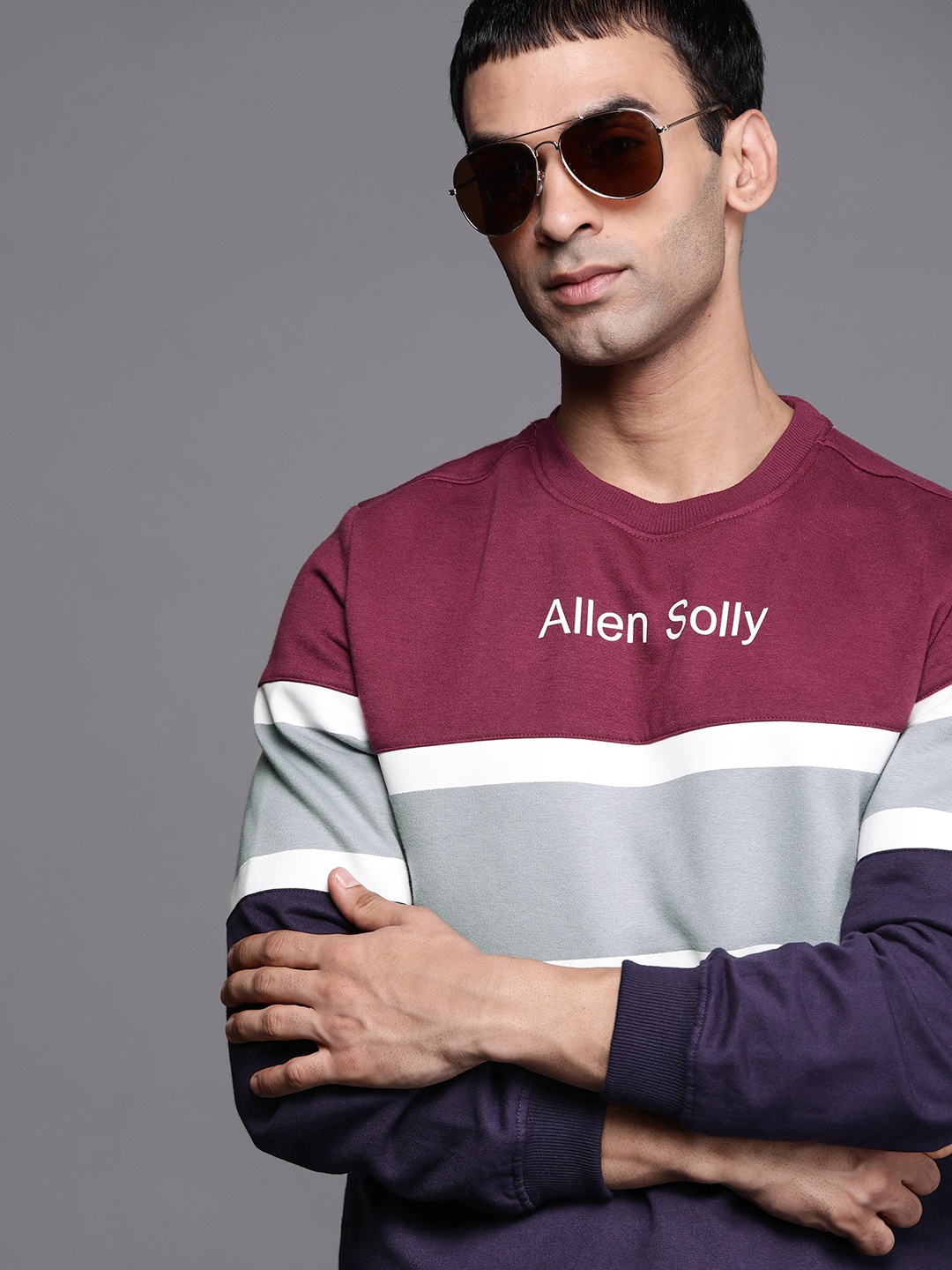 

Allen Solly Sport Men Burgundy & Purple Colourblocked Sweatshirt