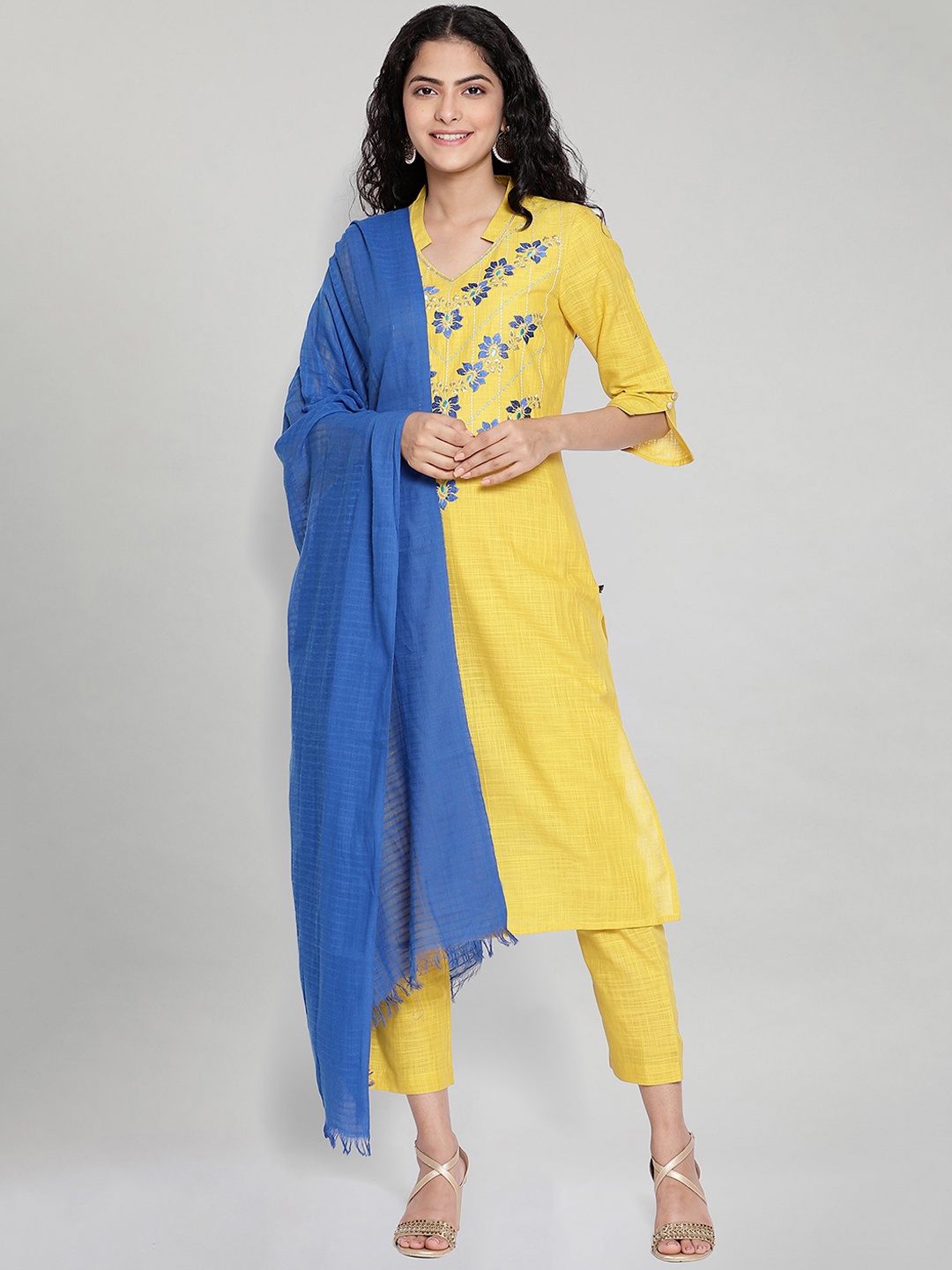 

AURELIA Women Yellow Floral Embroidered Regular Pure Cotton Kurta with Trousers & With Dupatta