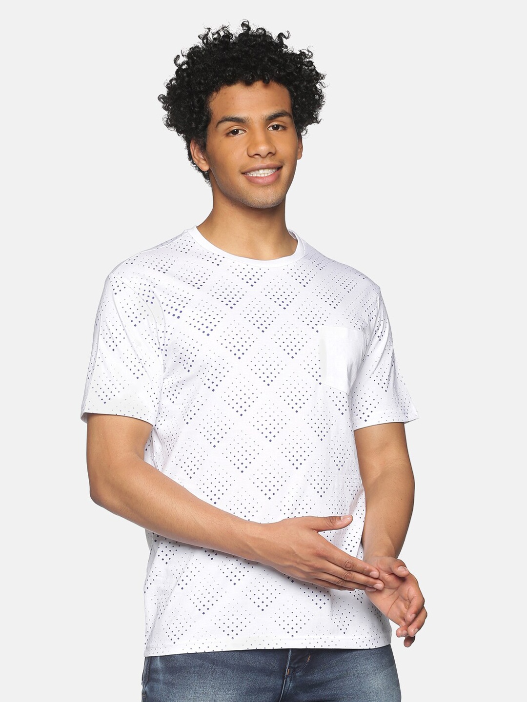 

UrGear Men White Printed Yoga T-shirt