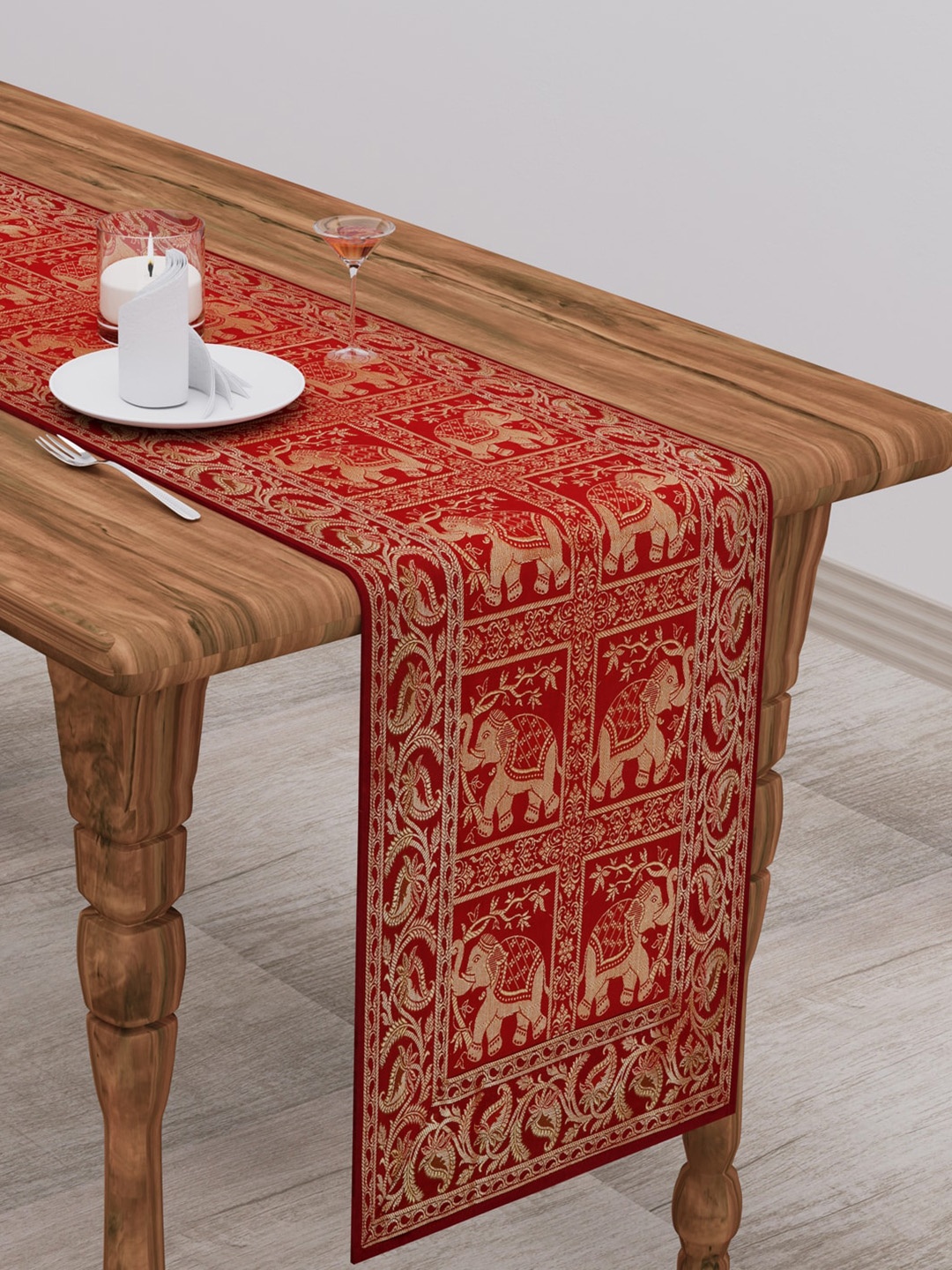 

HOKIPO Red Printed Jacquard Table Runner
