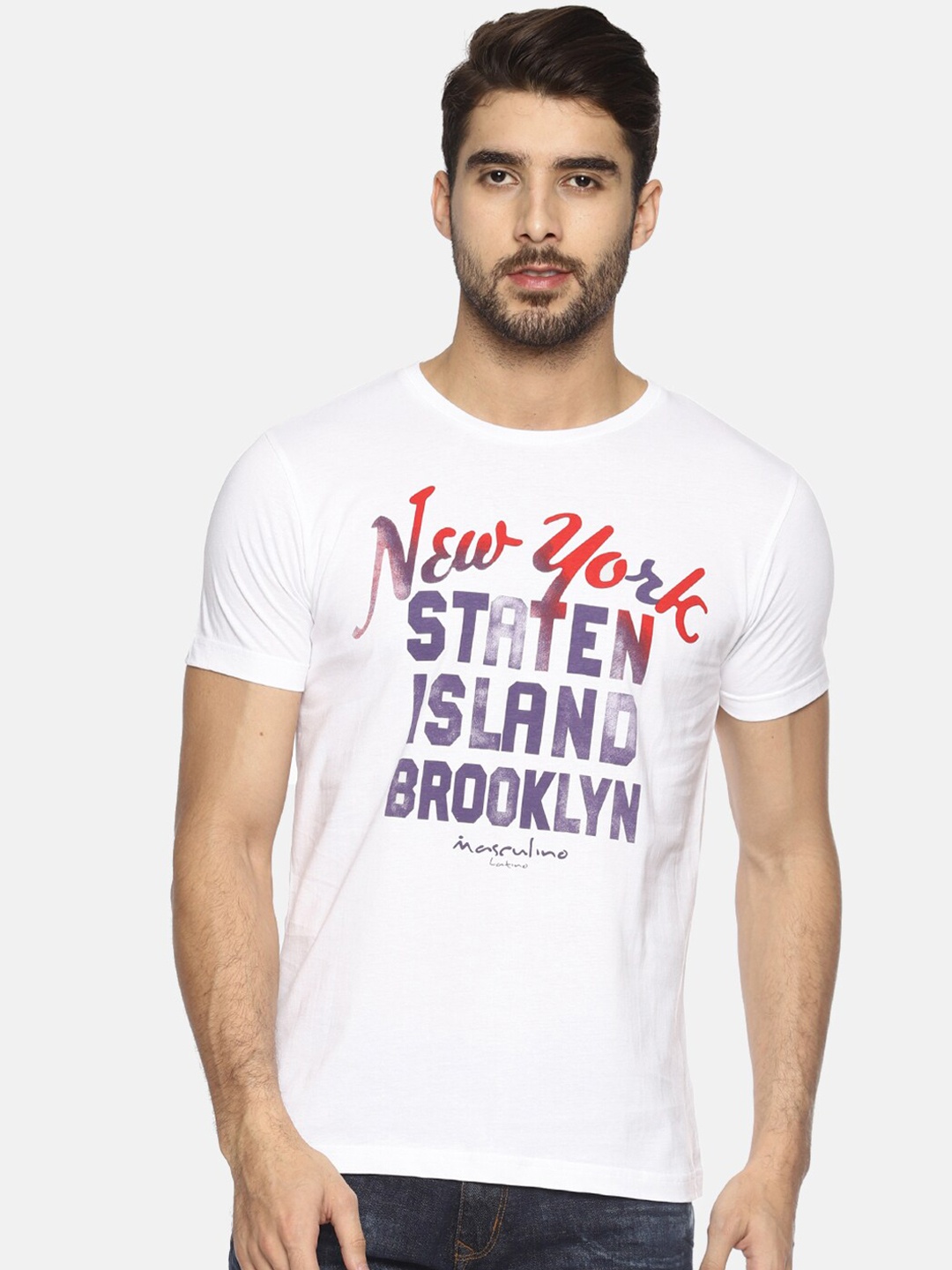 

Masculino Latino Men White & Blue Typography Printed T-shirt