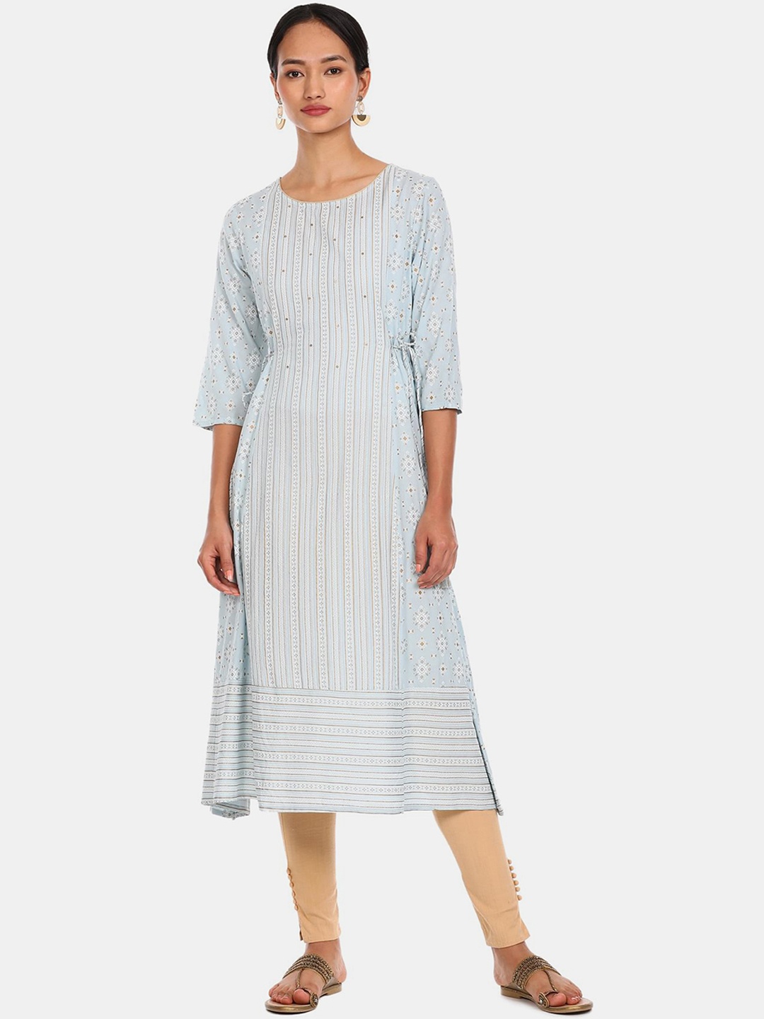 

Anahi Women Blue & Gold-Toned Ethnic Motifs Printed Kurta