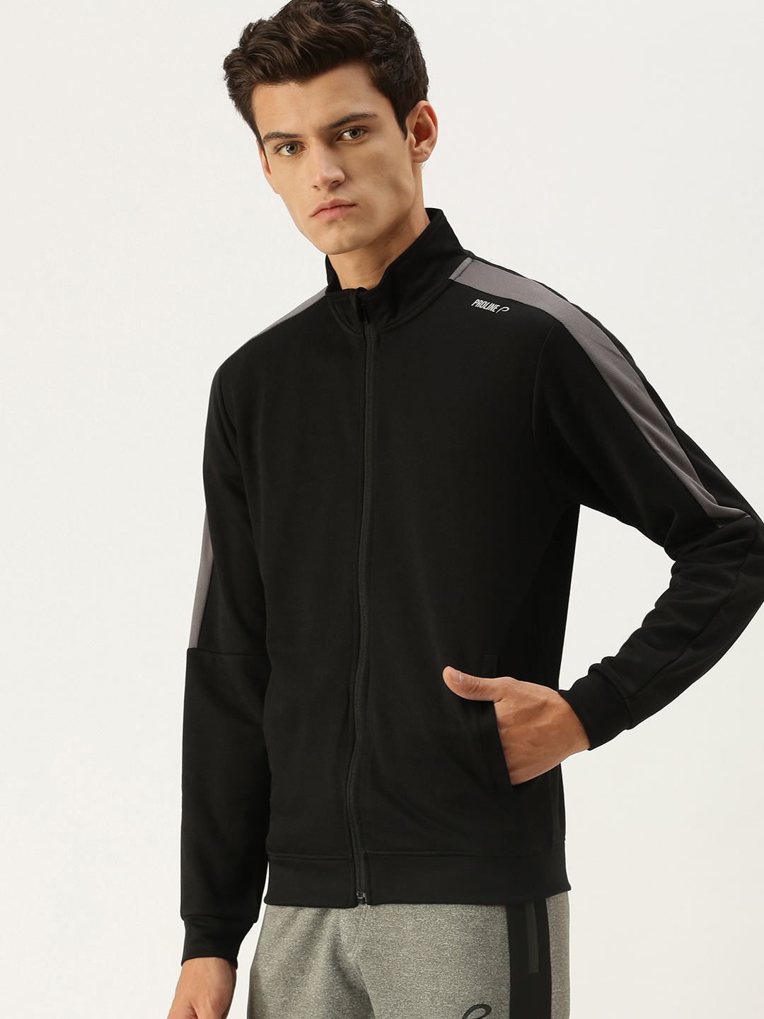

Proline Active Men Black Solid Sweatshirt
