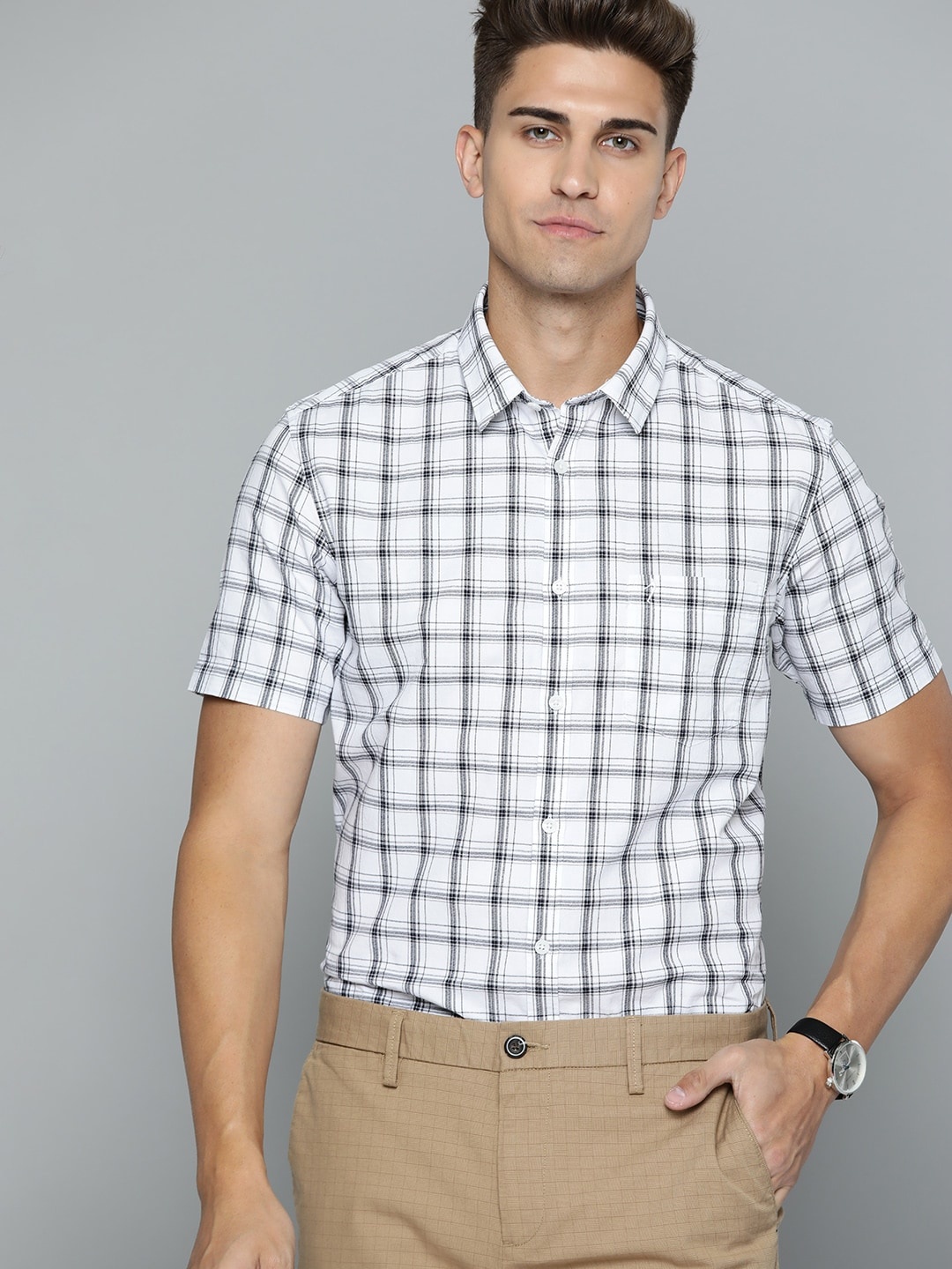 

Indian Terrain Men White & Charcoal Grey Pure Cotton Slim Fit Tartan Checked Casual Shirt