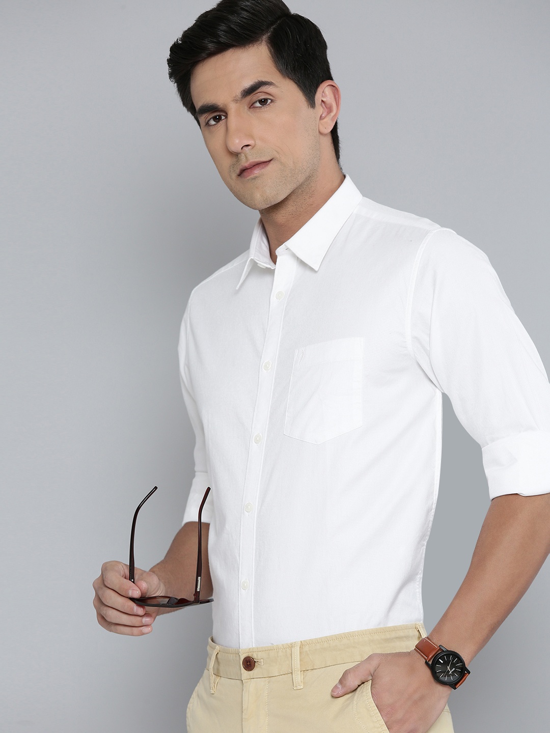 

Indian Terrain Men Pure Cotton Slim Fit Semiformal Shirt, White