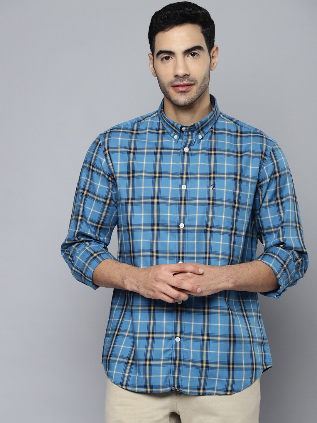 

Indian Terrain Men Blue Slim Fit Pure Cotton Tartan Checked Casual Shirt