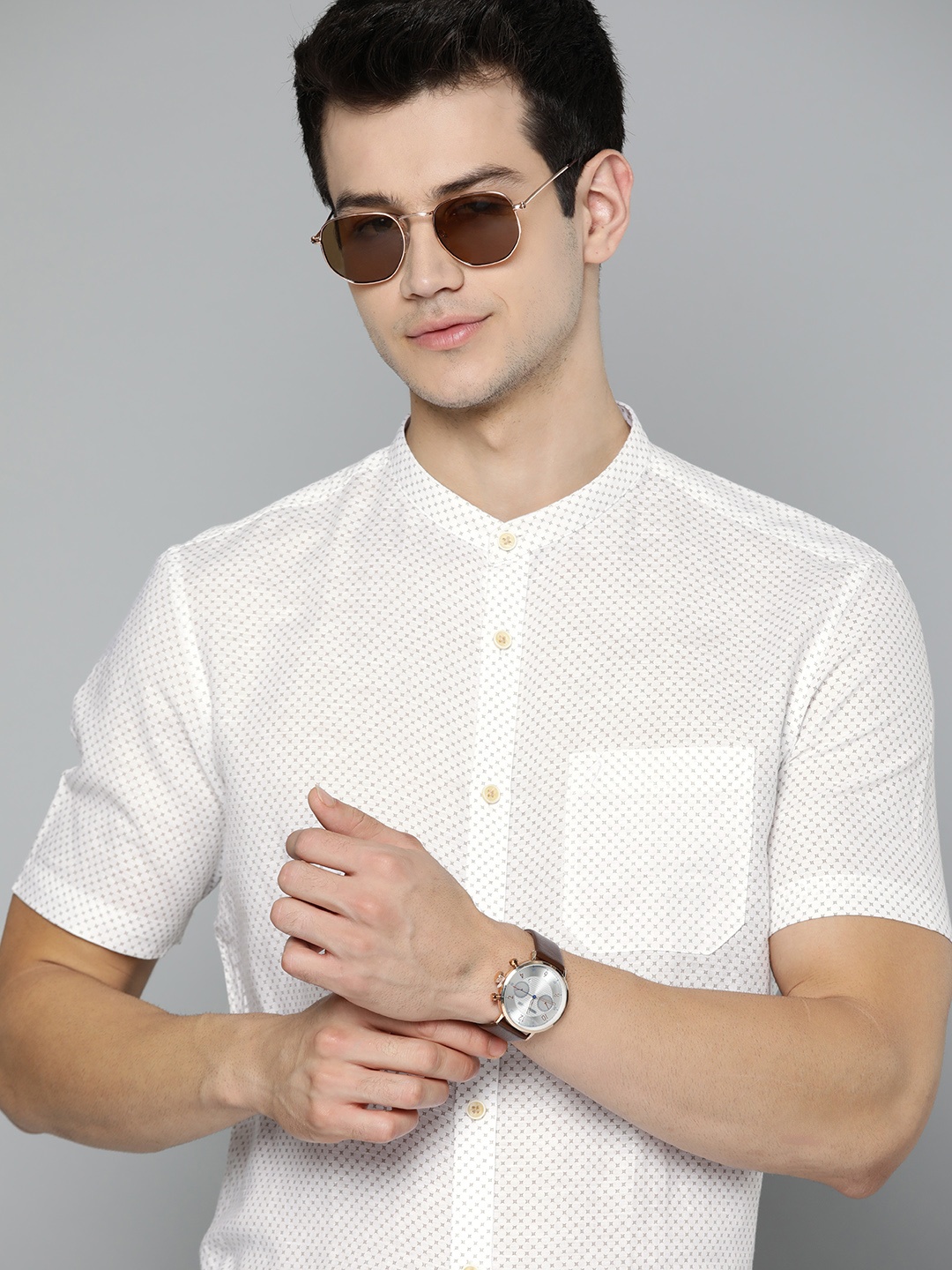 

Indian Terrain Men White & Brown Slim Fit Printed Casual Shirt