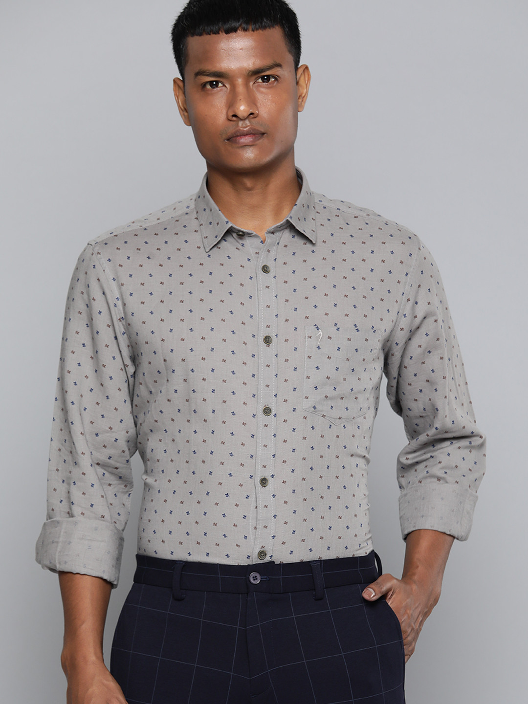 

Indian Terrain Men Grey & Blue Linen Cotton Slim Fit Printed Casual Shirt