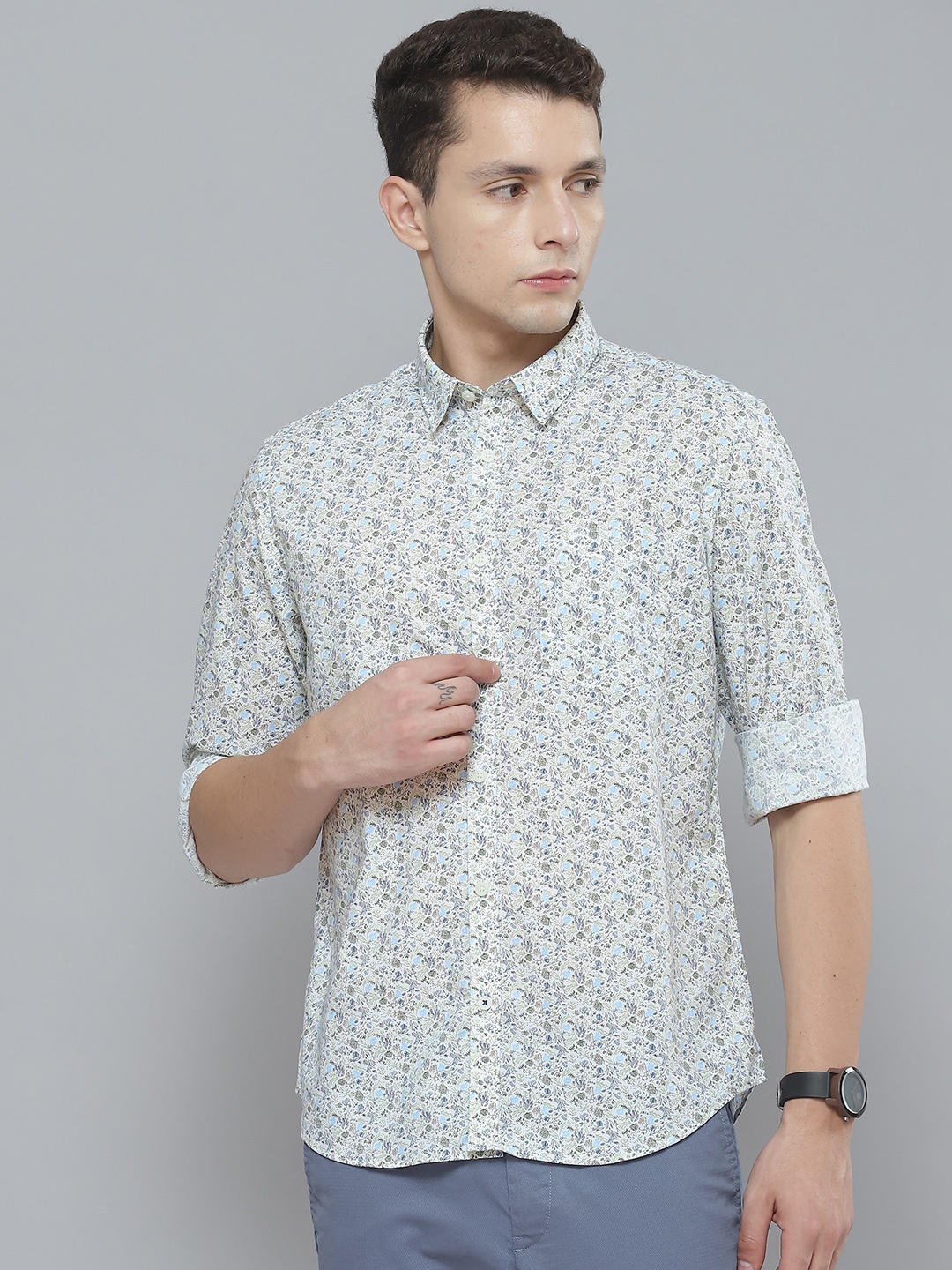 

Indian Terrain Men White & Green Slim Fit Floral Printed Casual Shirt