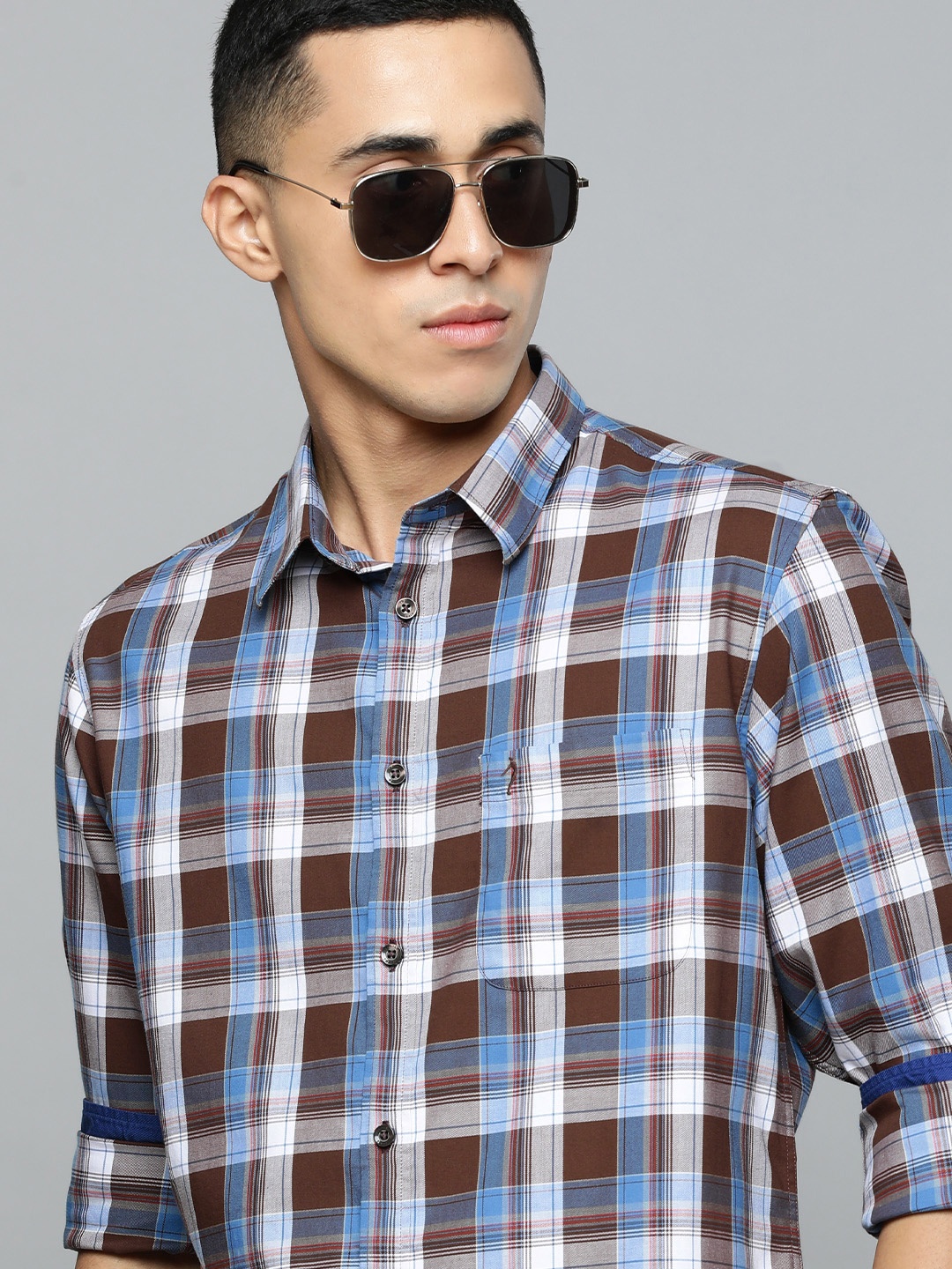 

Indian Terrain Men Brown and Blue Slim Fit Tartan Checked Casual Shirt