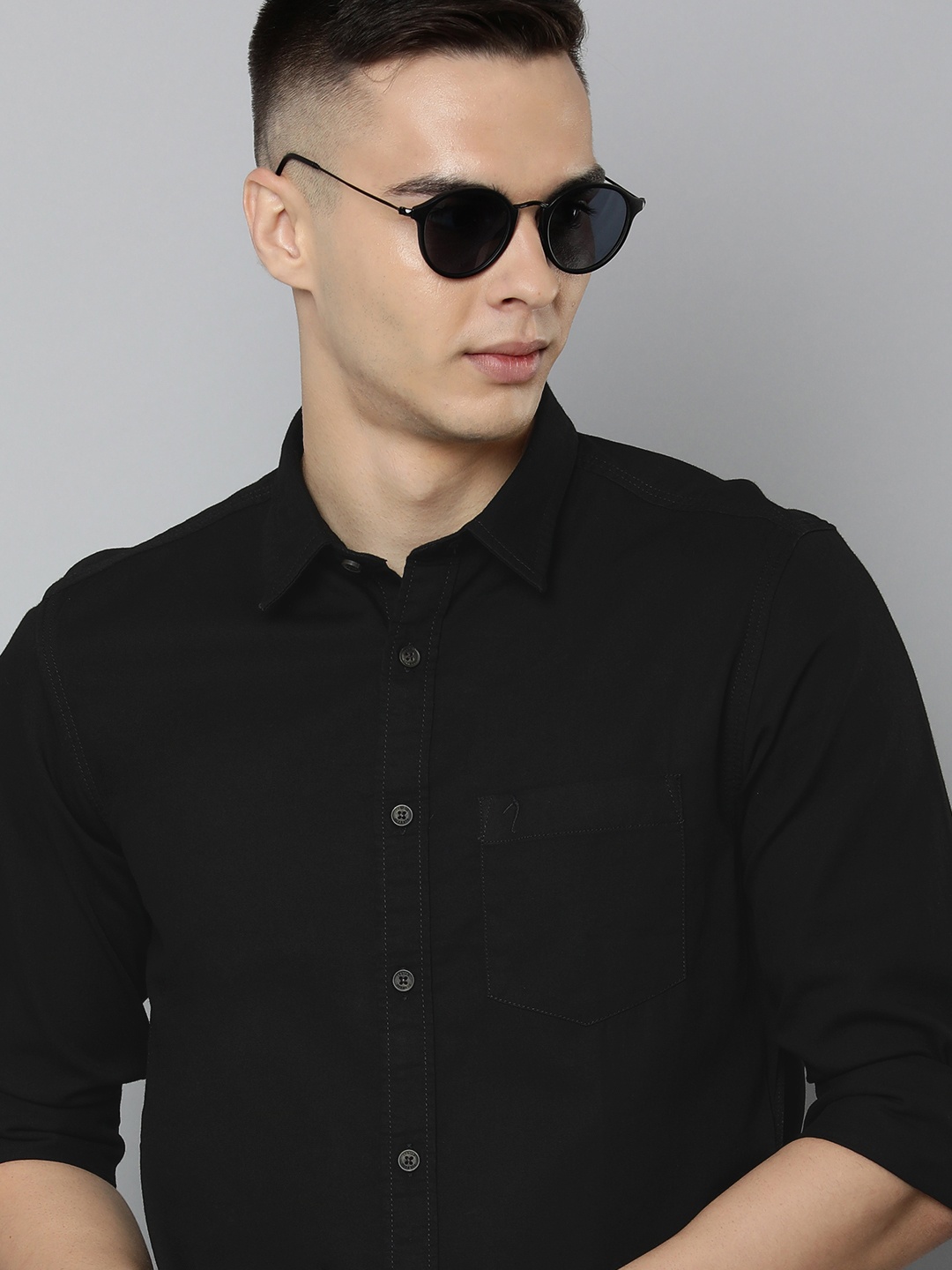 

Indian Terrain Men Solid Chiseled Slim Fit Pure Cotton Casual Shirt, Black