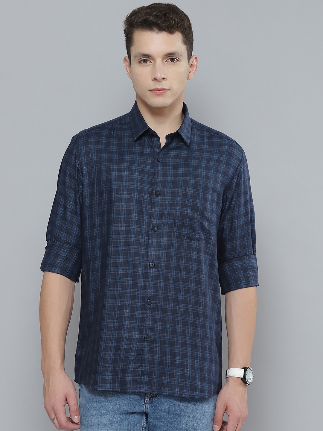 

Indian Terrain Men Navy Blue Tartan Checked Contoured Fit Shirt