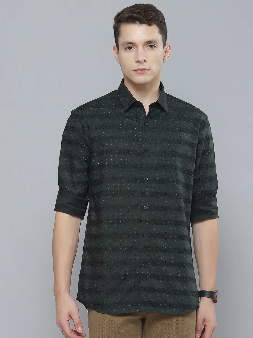 

Indian Terrain Men Green & Black Horizontal Striped Contoured Fit Cotton Shirt
