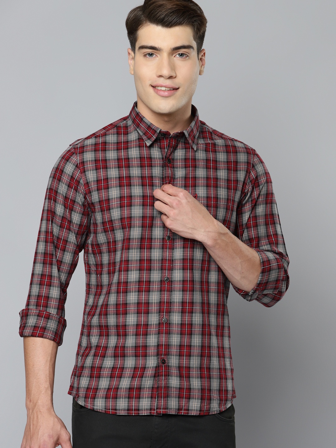 

Indian Terrain Men Maroon & Grey Organic Cotton Chiseled Fit Checked Casual Shirt