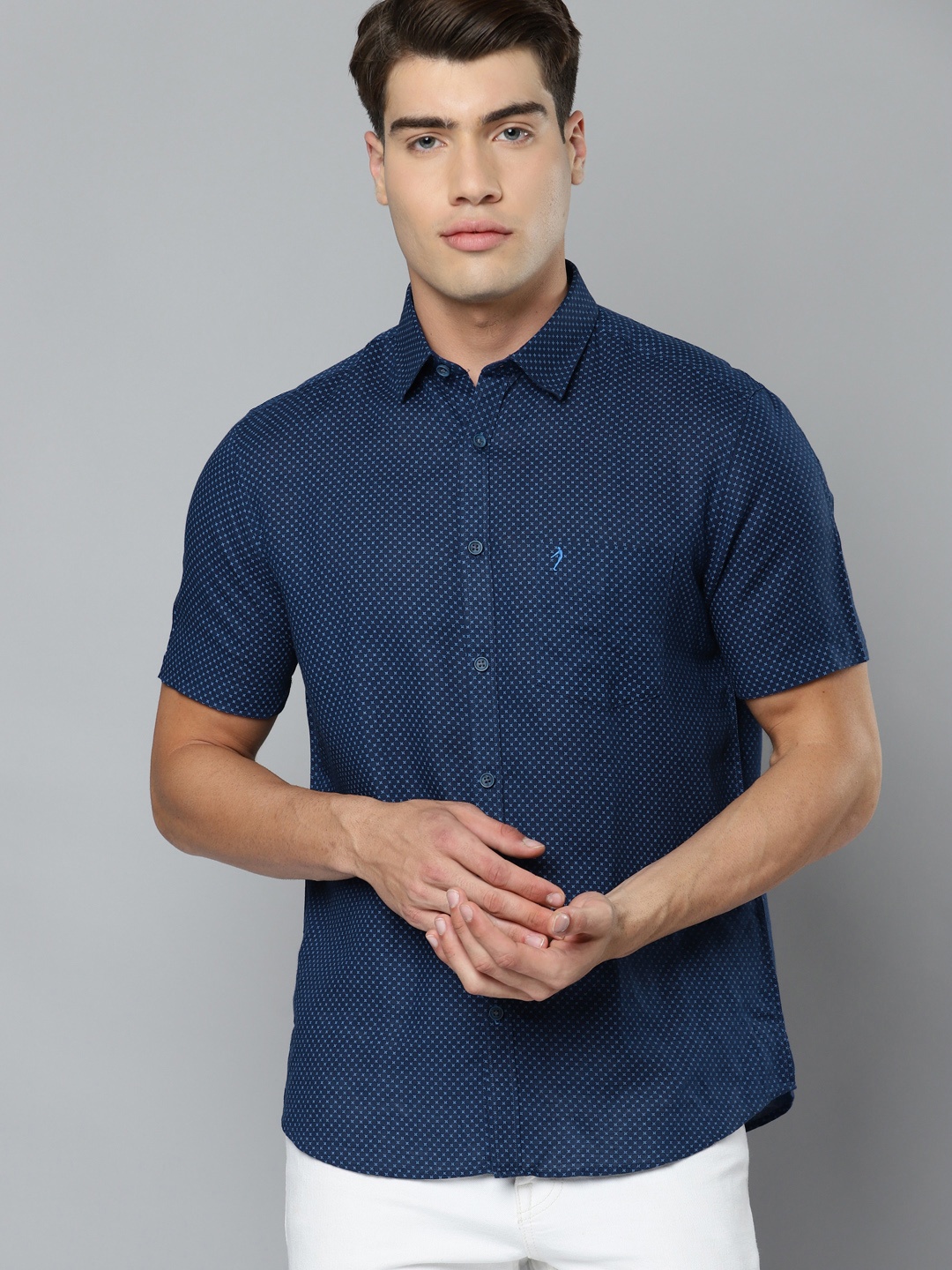 

Indian Terrain Men Navy Blue Slim Fit Printed Casual Shirt