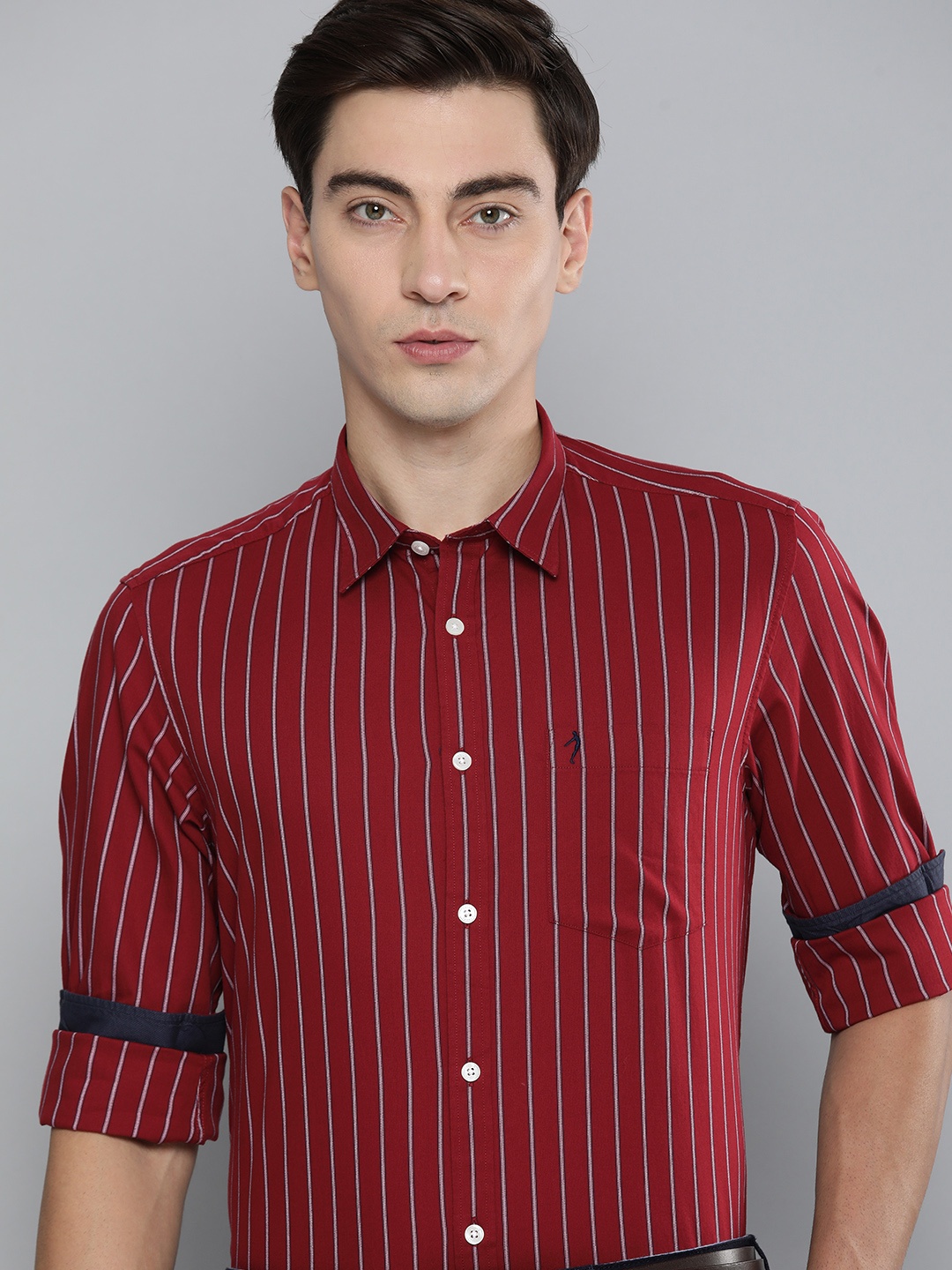 

Indian Terrain Men Maroon & White Slim Fit Striped Pure Cotton Casual Shirt