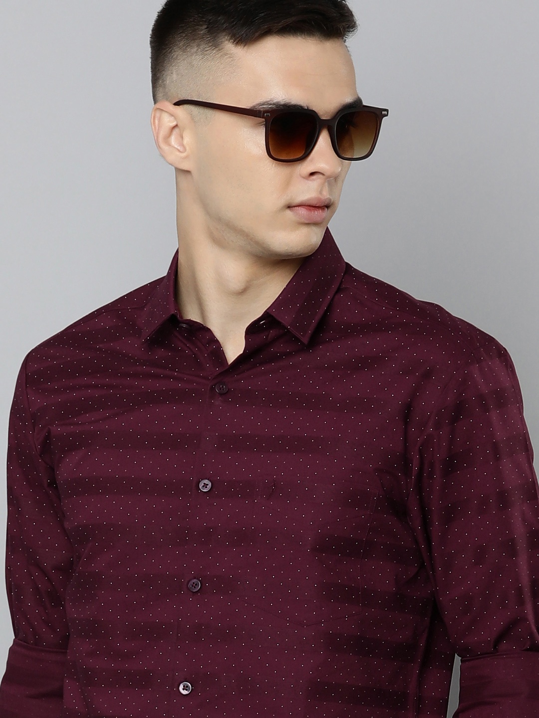 

Indian Terrain Men Pure Cotton Slim Fit Printed Casual Shirt, Maroon