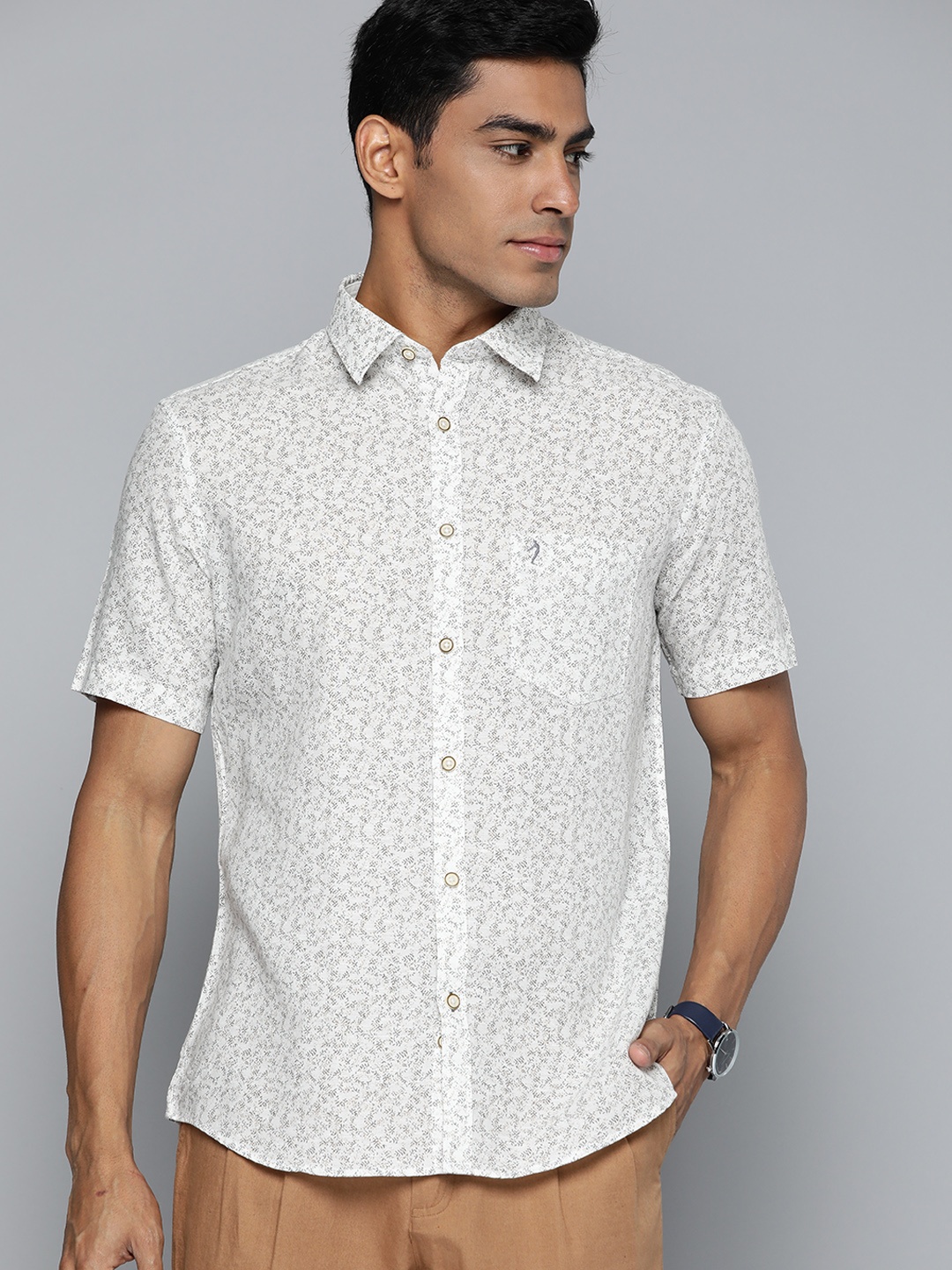 

Indian Terrain Men White & Grey Linen Cotton Slim Fit Printed Casual Shirt
