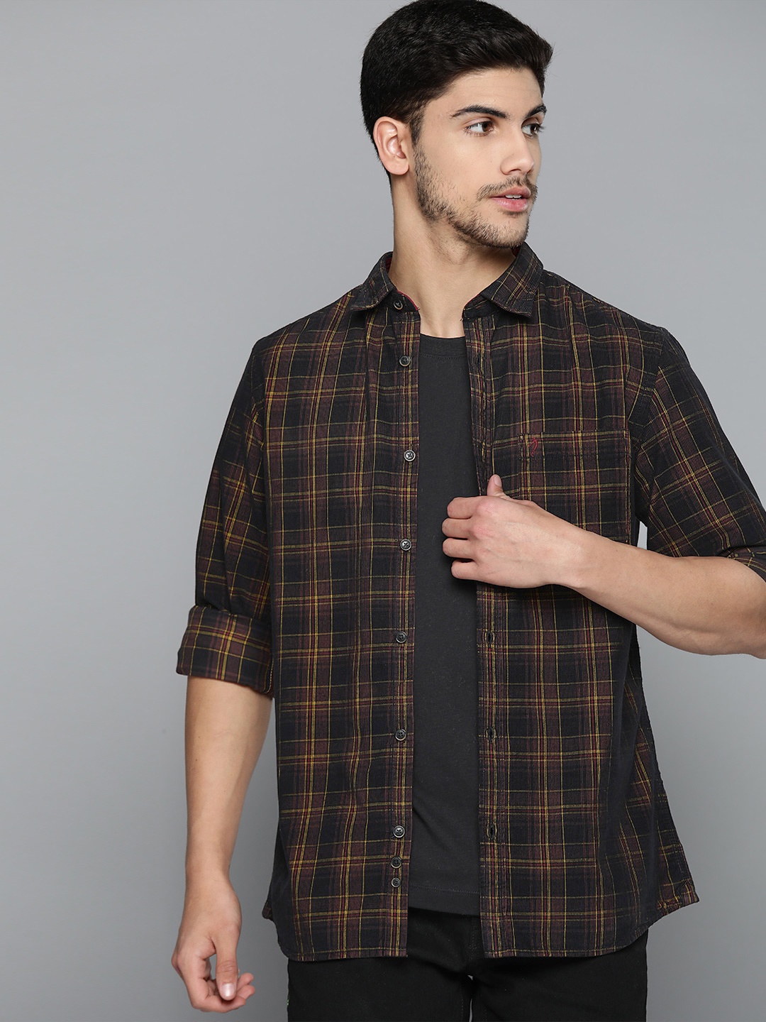

Indian Terrain Men Slim Fit Tartan Checked Corduroy Shirt, Black