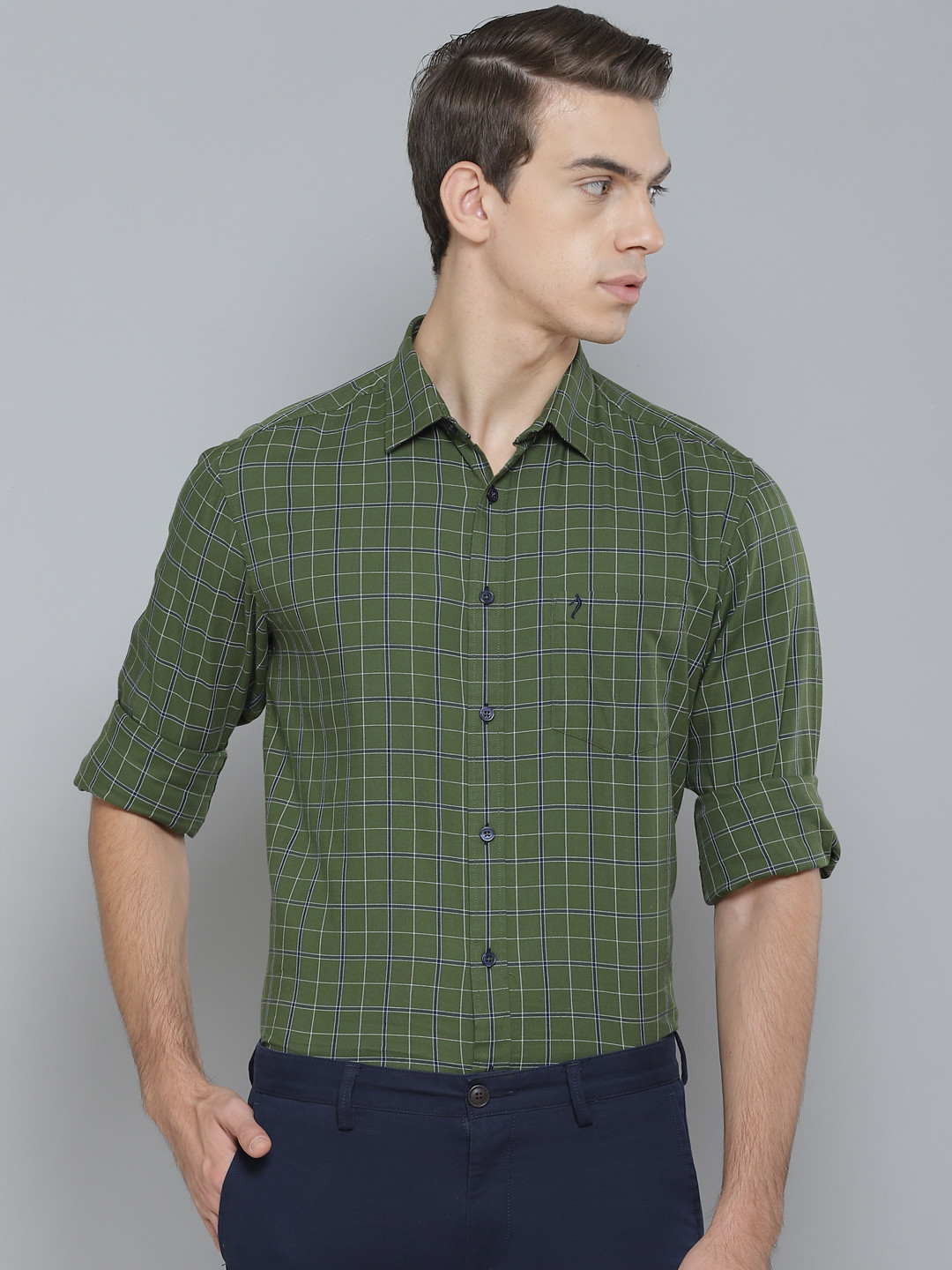 

Indian Terrain Men Olive Green & Navy Blue Slim Fit Checked Pure Cotton Casual Shirt