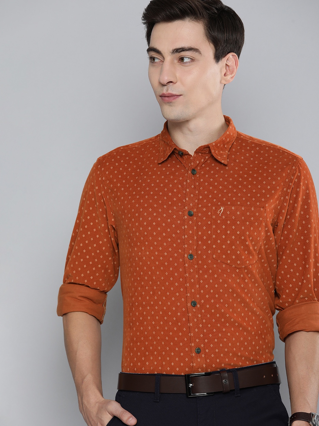 

Indian Terrain Men Orange & Cream-Coloured Slim Fit Printed Pure Cotton Casual Shirt
