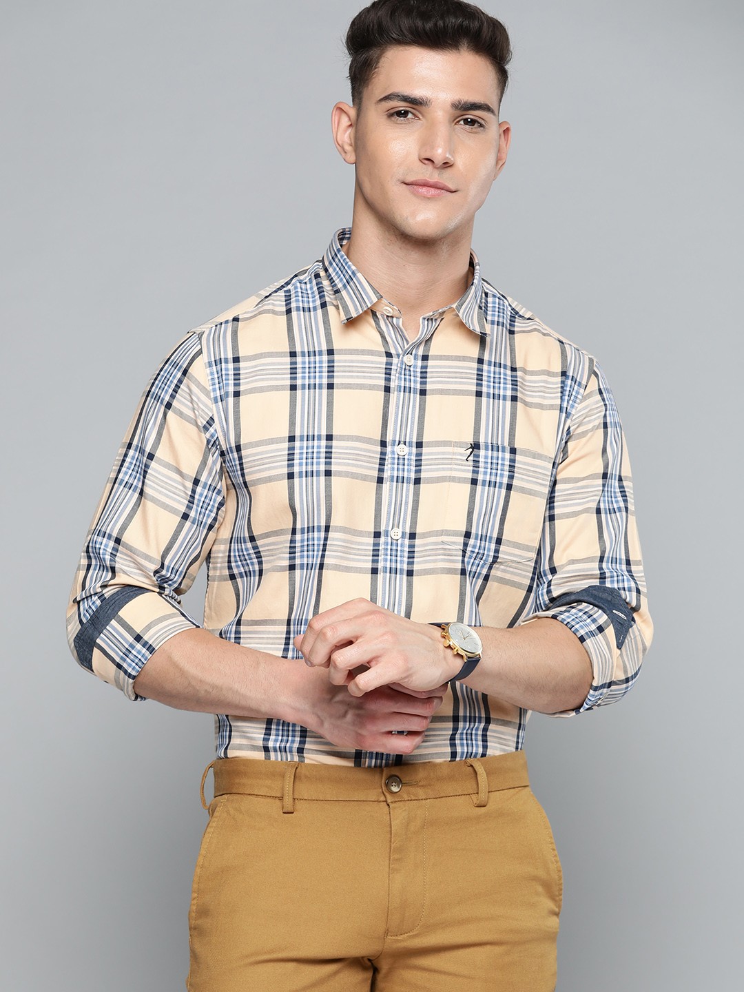 

Indian Terrain Men Peach-Coloured & Navy Blue Slim Fit Tartan Checked Casual Shirt