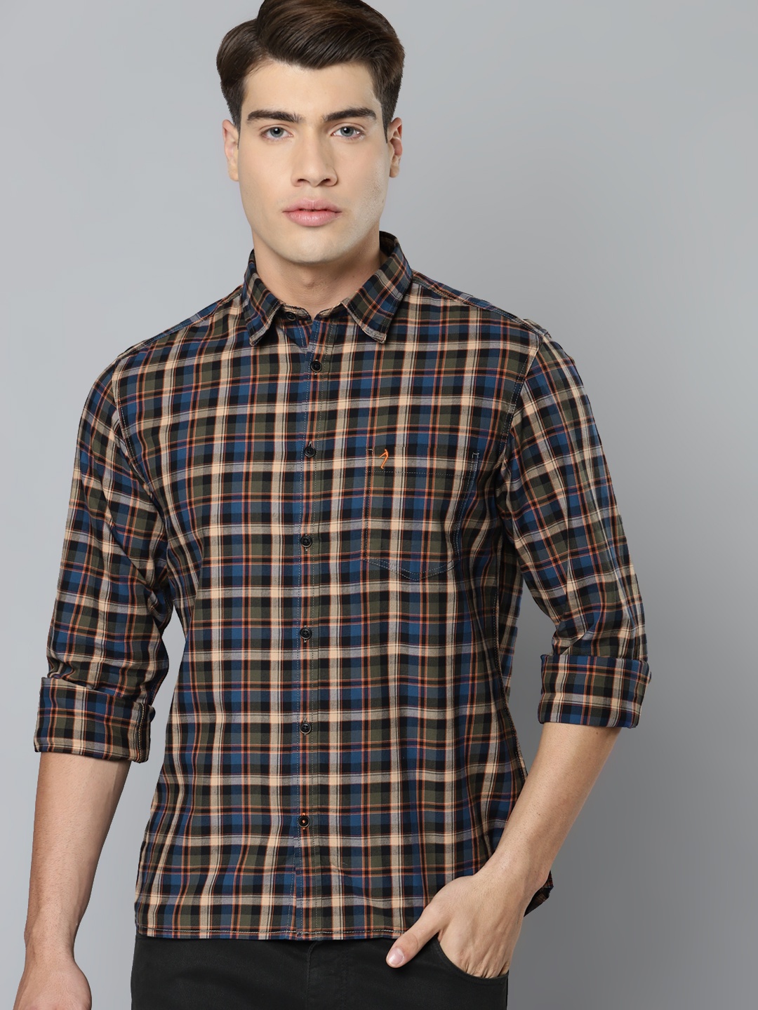 

Indian Terrain Men Olive Green & Peach-Coloured Organic Cotton Slim Fit Casual Shirt