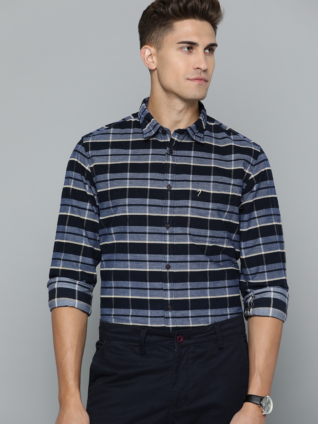 

Indian Terrain Men Navy Blue & Beige Slim Fit Buffalo Checked Corduroy Casual Shirt