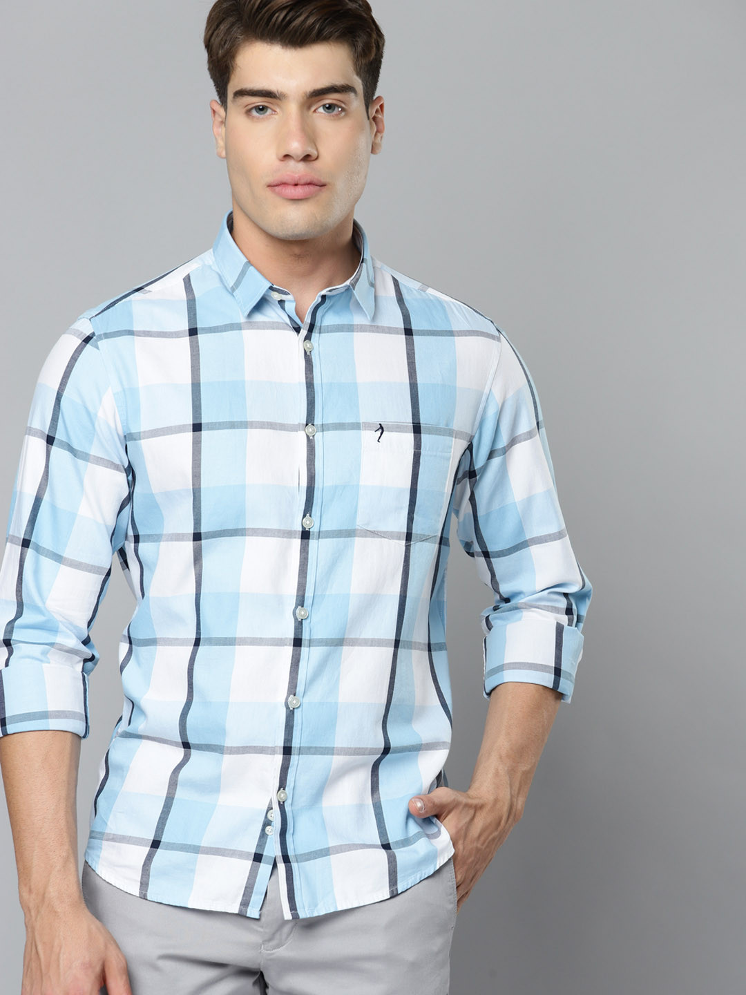 

Indian Terrain Men White & Blue Pure Cotton Slim Fit Windowpane Checks Casual Shirt