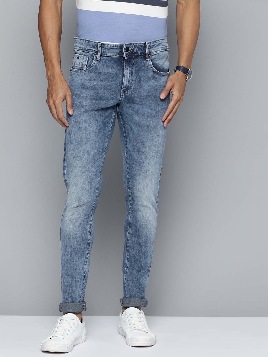 

Indian Terrain Men Blue Kruger Skinny Fit Light Fade Stretchable Jeans