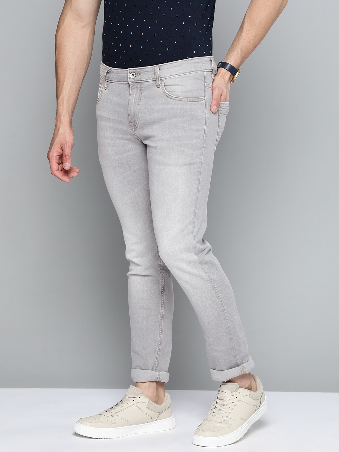 

Indian Terrain Men Grey Brooklyn Slim Fit Light Fade Stretchable Jeans