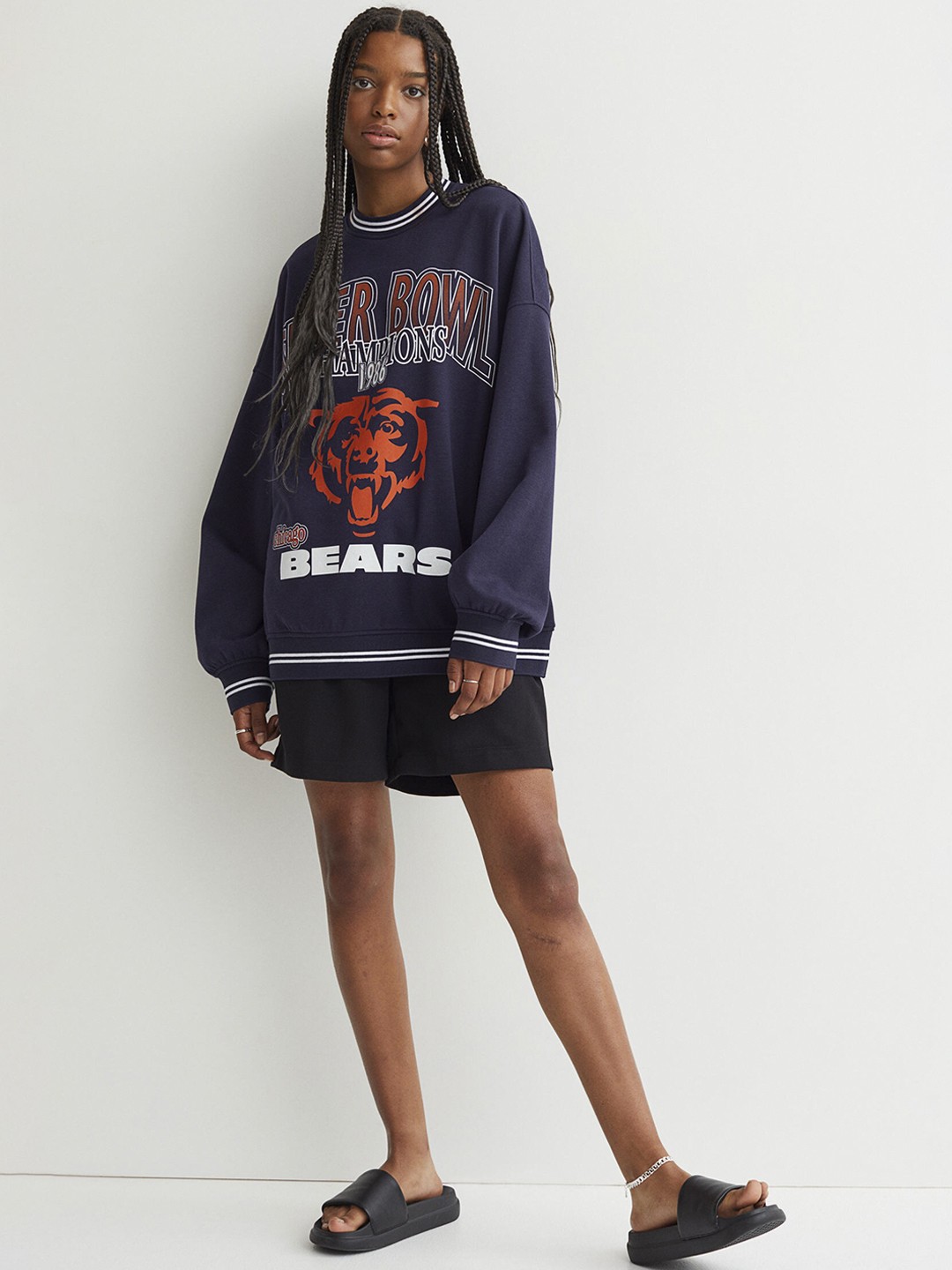 

H&M Women Navy Blue & Red Printed Oversized Sweatshirt