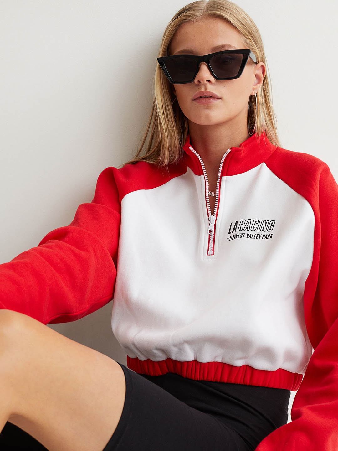 

H&M Women Red & White Colourblocked Zip-Top Sweatshirt