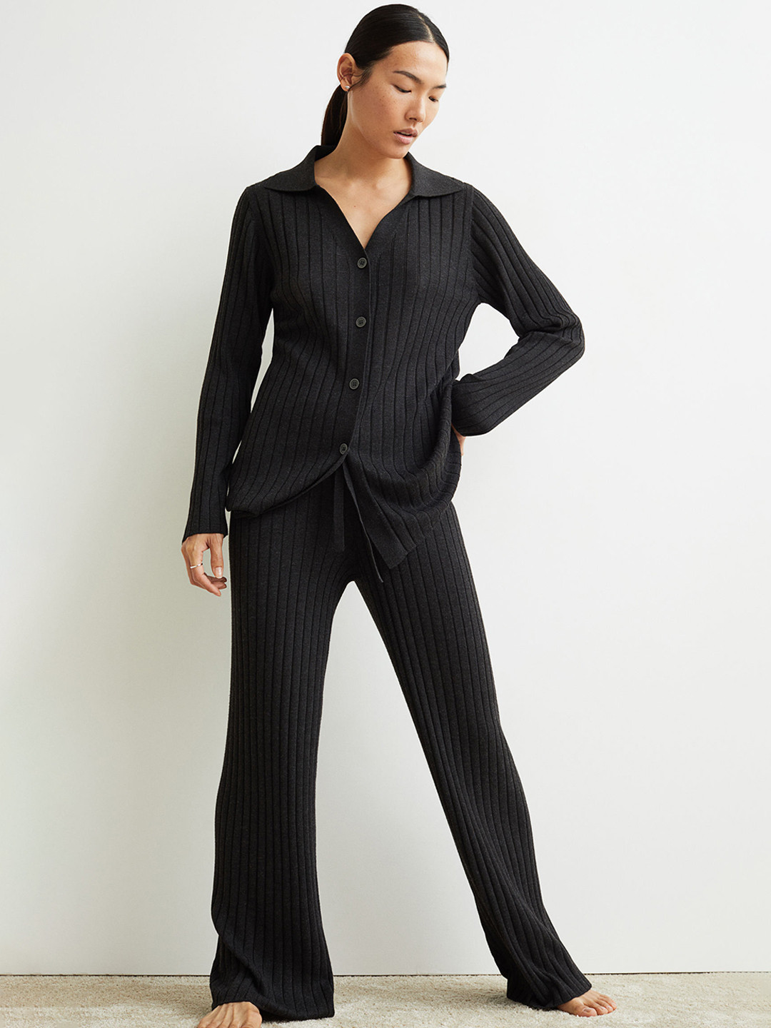 

H&M Women Black Rib-Knit Trousers