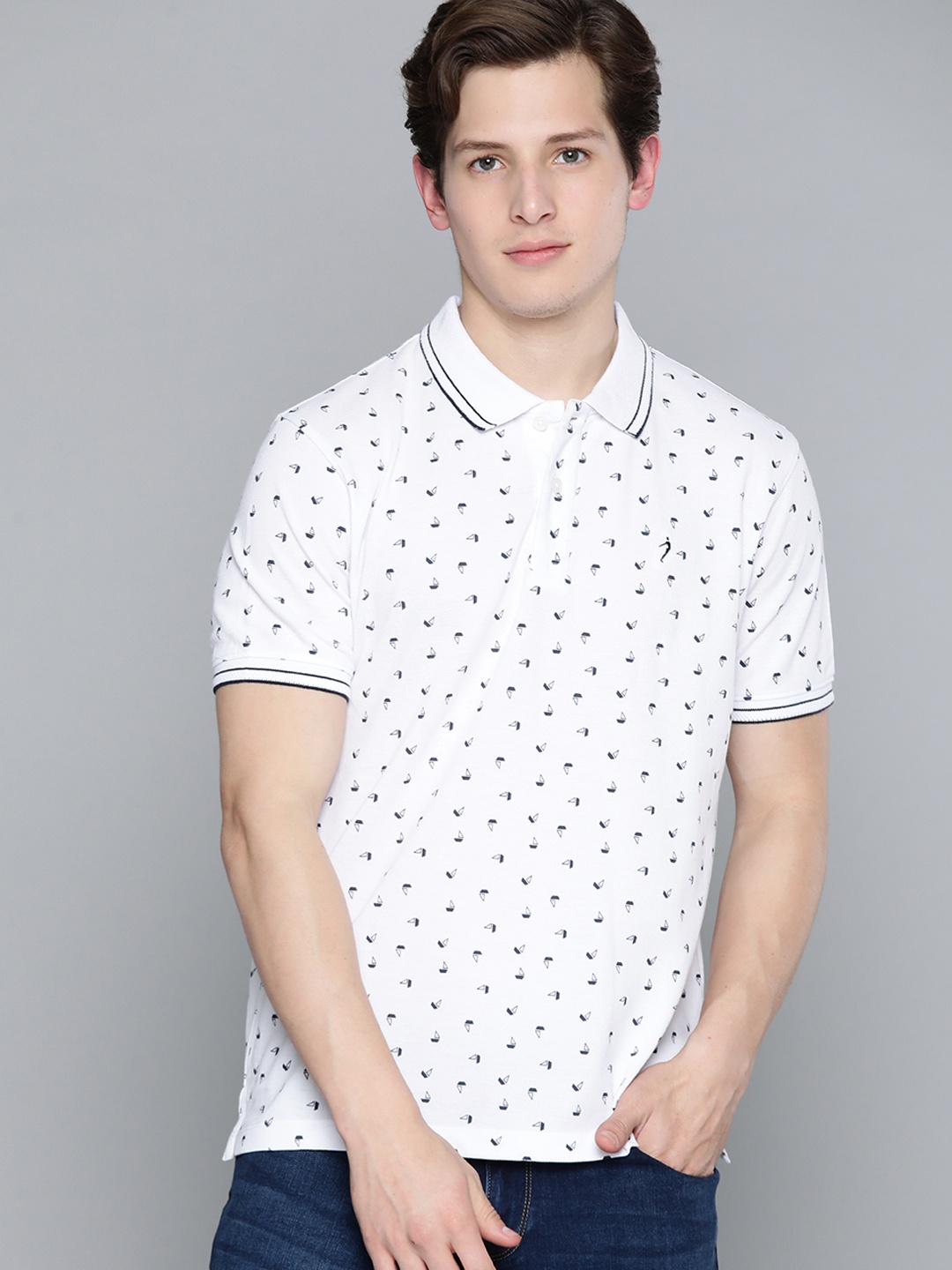 

Indian Terrain Men White & Navy Blue Yacht Print Polo Collar T-shirt
