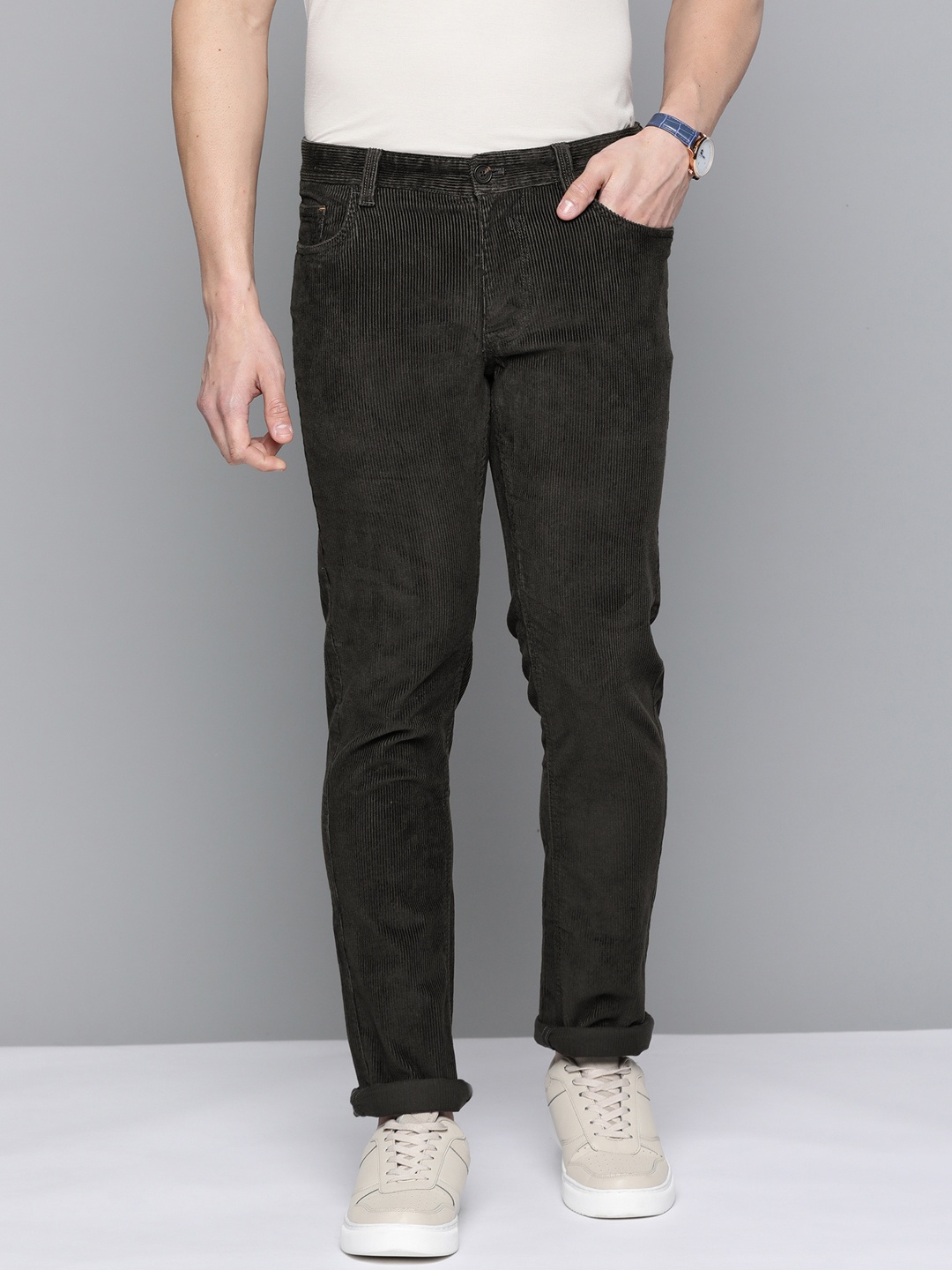 

Indian Terrain Men Charcoal Brooklyn Slim Fit Trousers