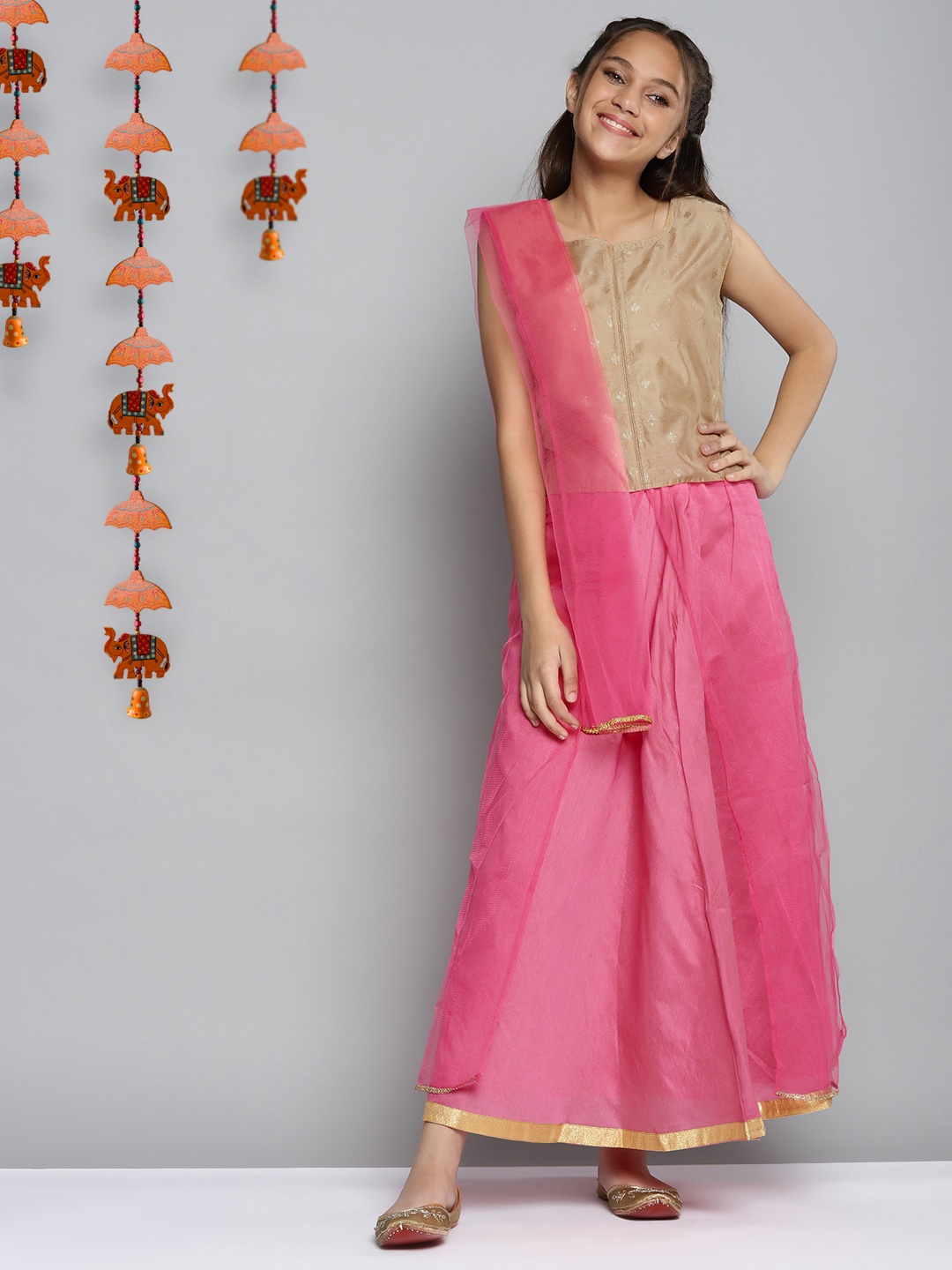 

YK Girls Gold-Toned & Pink Zari Foil Print Ready to Wear Lehenga & Blouse With Dupatta