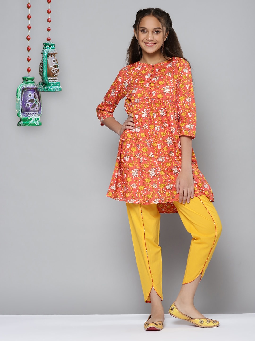 

YK Girls Coral Orange & Yellow Ethnic Printed Pure Cotton A-Line Kurta with Trousers