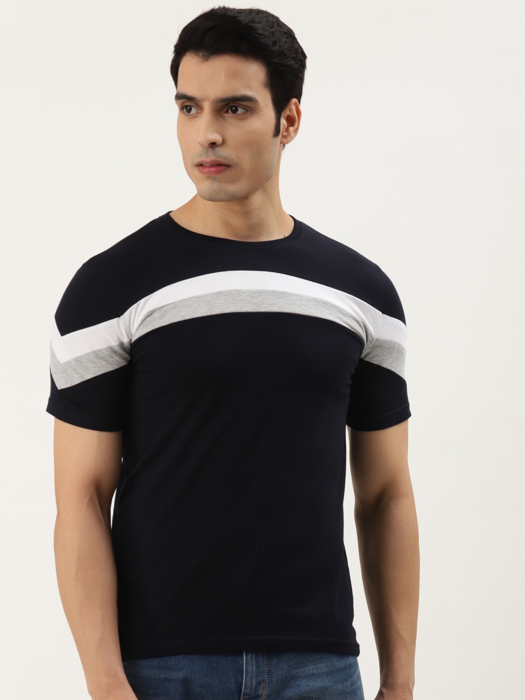 

GESPO Men Black & White Striped T-shirt