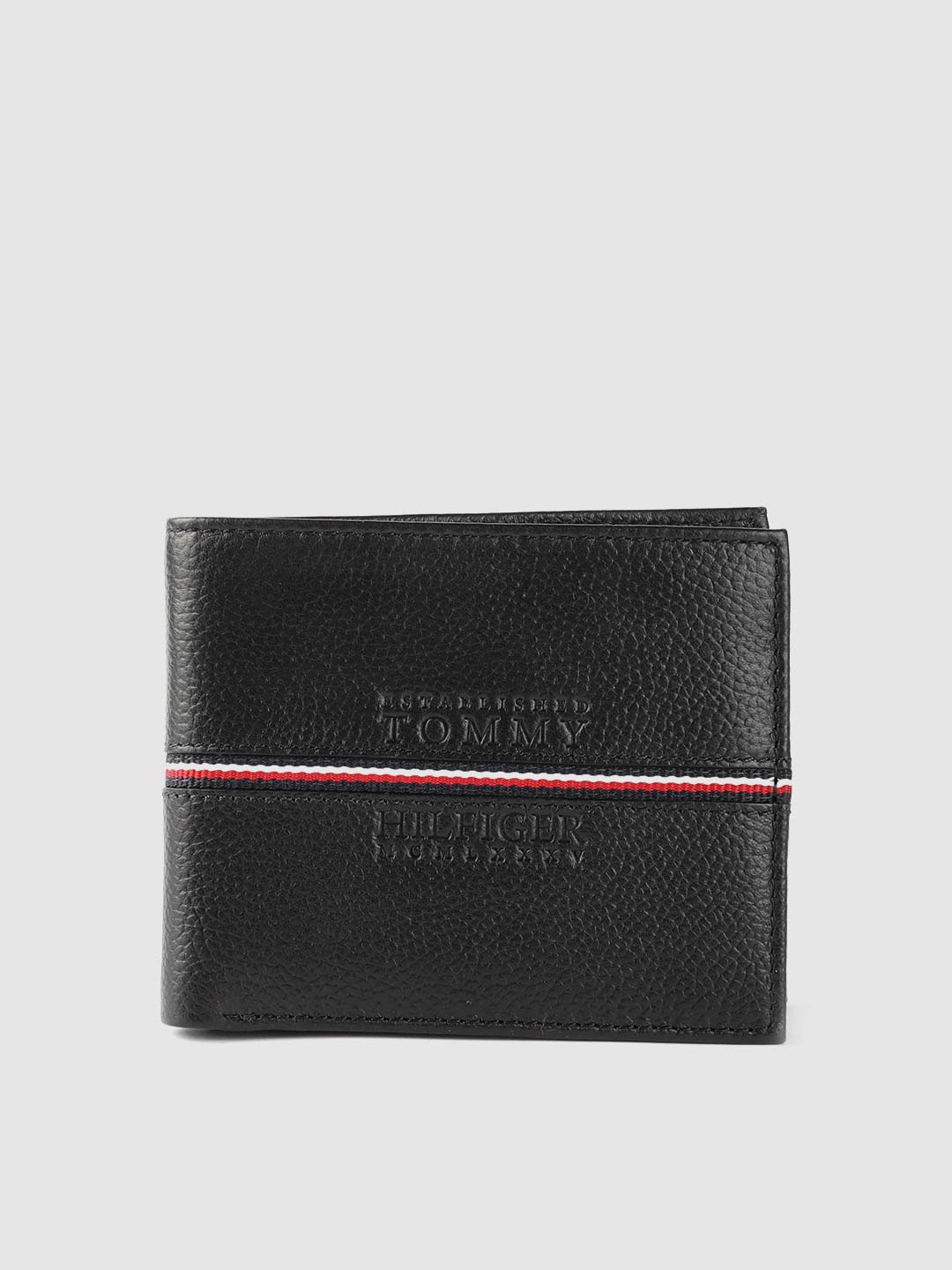 

Tommy Hilfiger Men Black Brand Logo Leather Two Fold Wallet