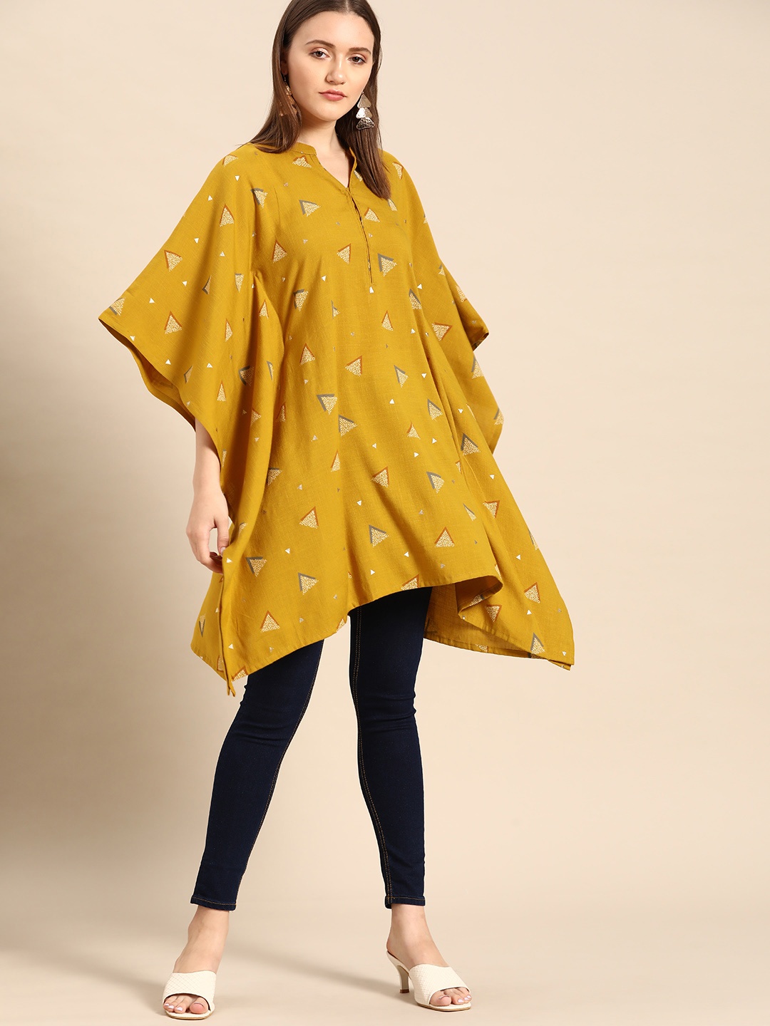 

Anouk Women Mustard Yellow & Grey Geometric Print Kimono Sleeves Kaftan Kurta