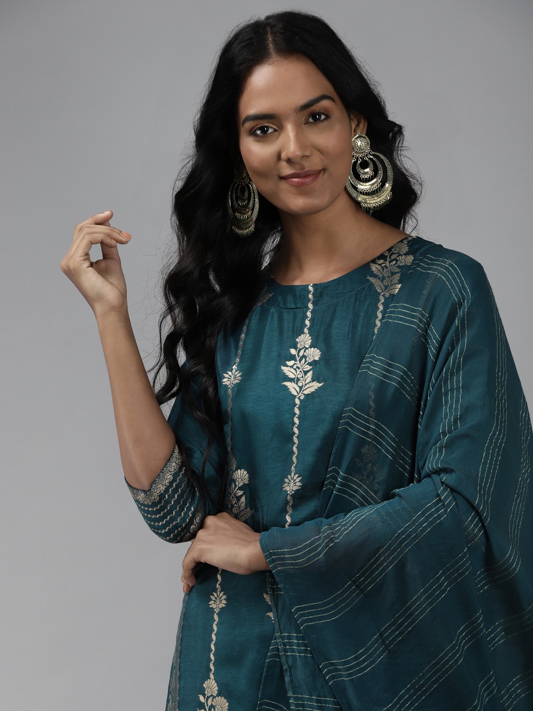 

Indo Era Women Teal Blue Ethnic Motifs Regular Kurta with Trousers & With Dupatta